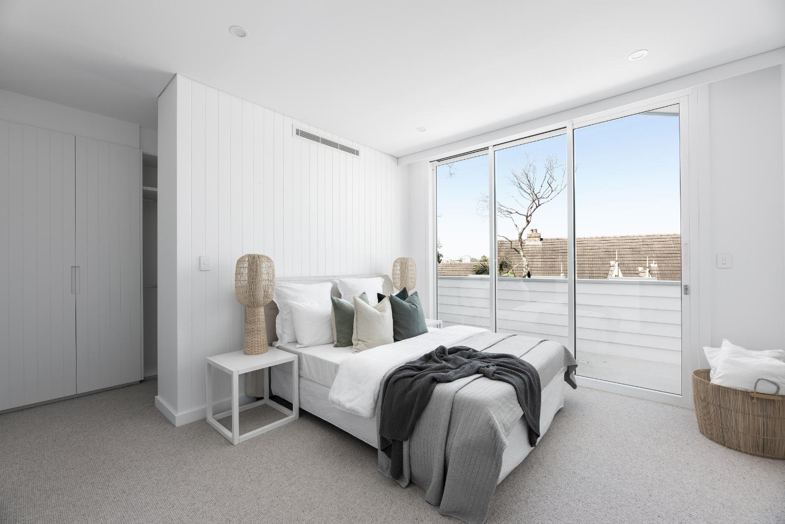 coastal-cronulla-duplex-master-bedroom.jpg