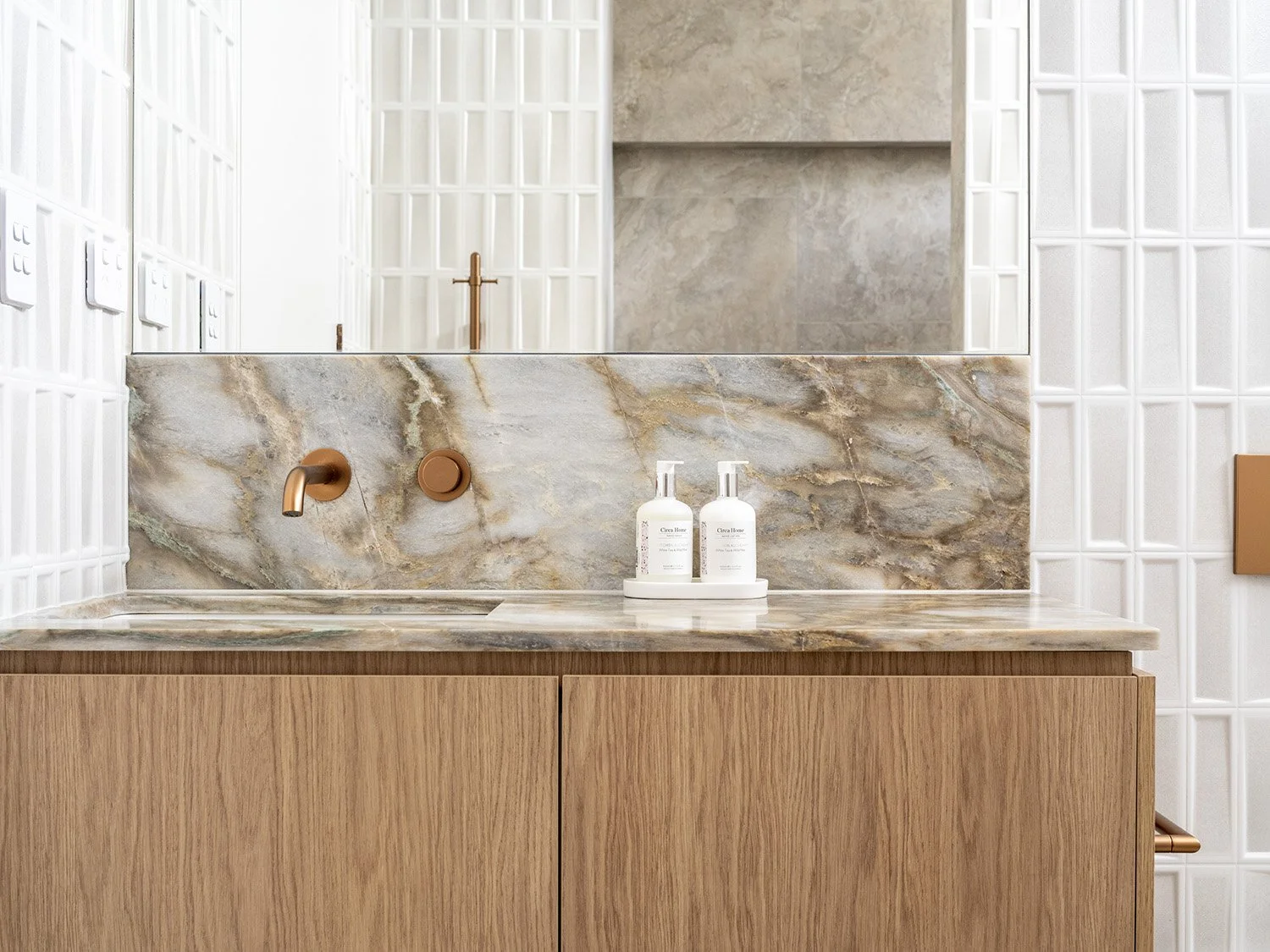 02_Internals_081 copy.jpg