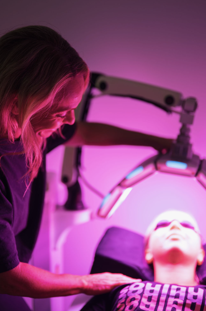 LED Light Therapy • 1 x session