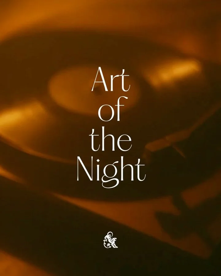 When the sun slips away, night offers its own language. Shadows, silhouettes, candlelight and glass. Every detail becomes part of an atmosphere. 

Art of the Night is about how our pieces live after dusk, how a glass catches the glow of a bar, how a 