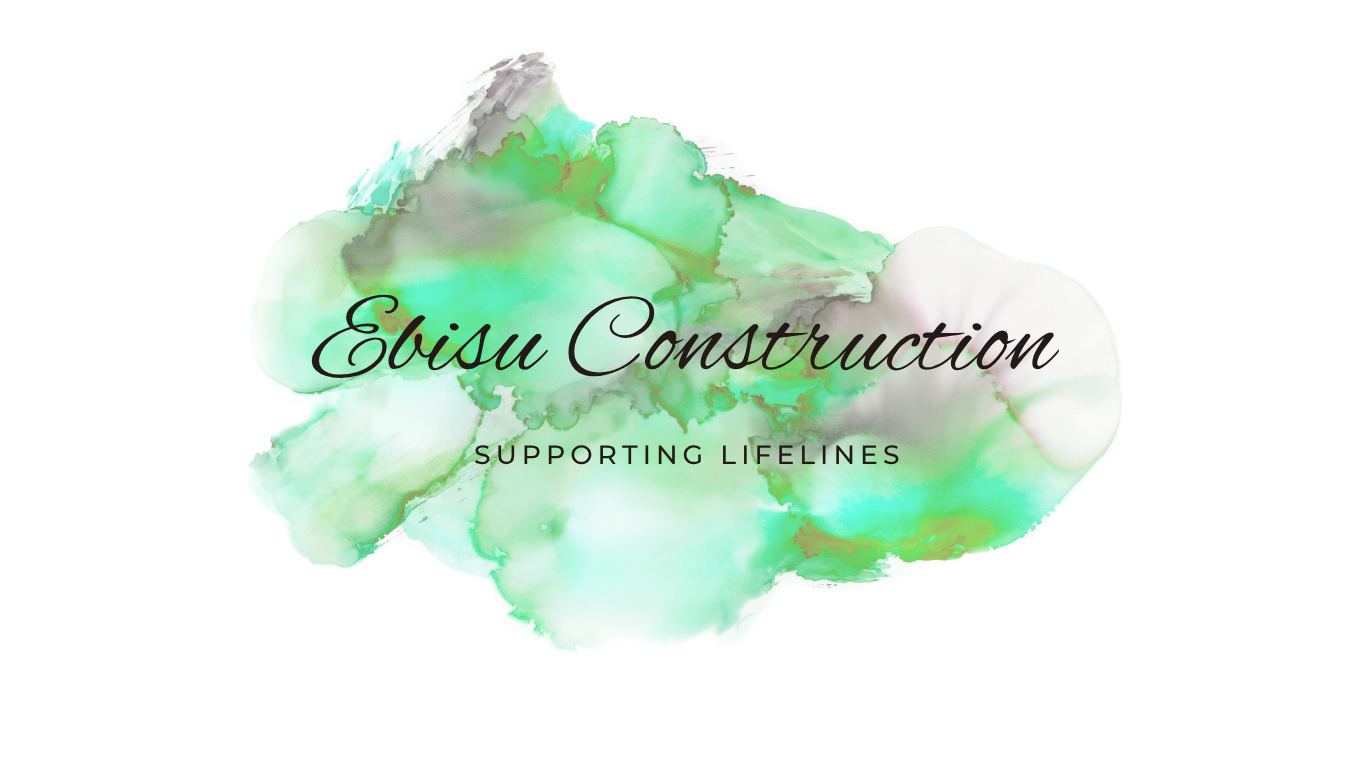 緑色と白色の水彩画の背景に、黒い文字で「Ebisu Construction」と書かれ、その下に「Supporting Lifelines」とあるロゴデザイン