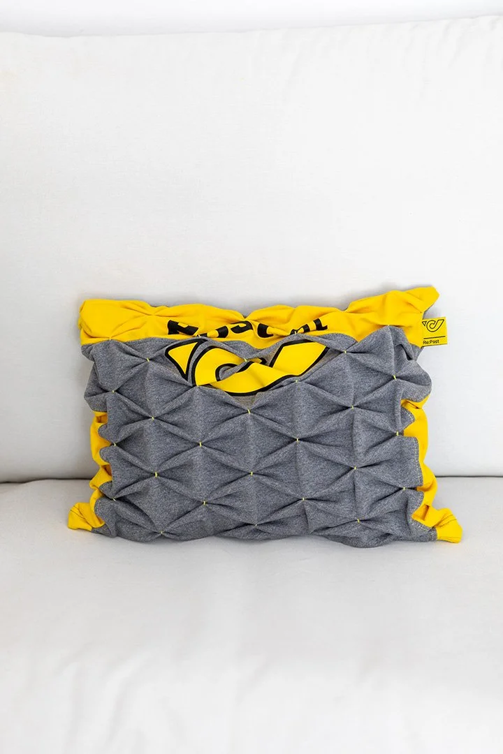 Lisa_Klingersberger_Design_Fold_Studio_PostPillow04.jpg