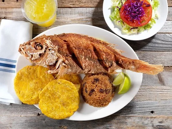 pargo-frito-con-arroz.jpg