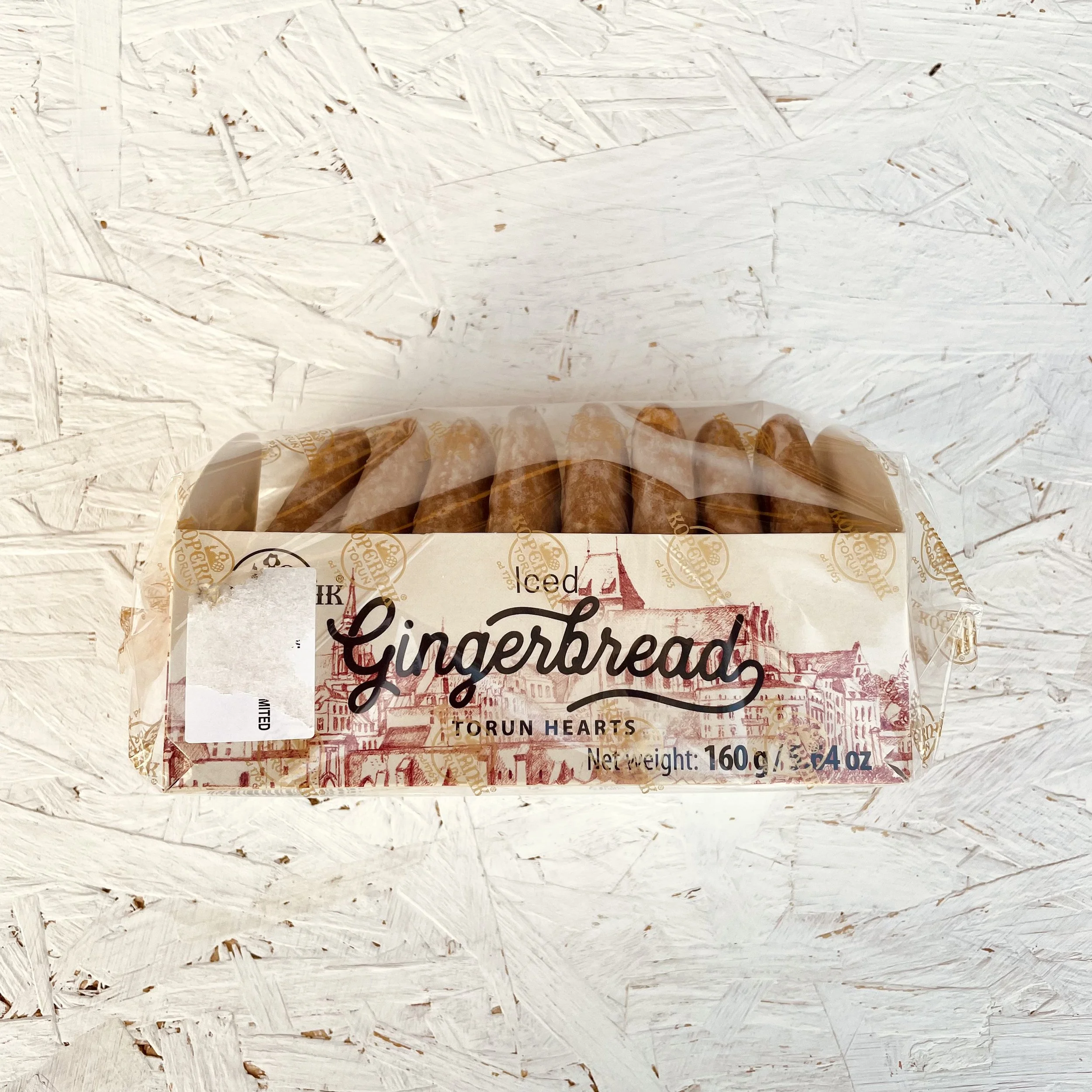 Iced winter gingerbread hearts