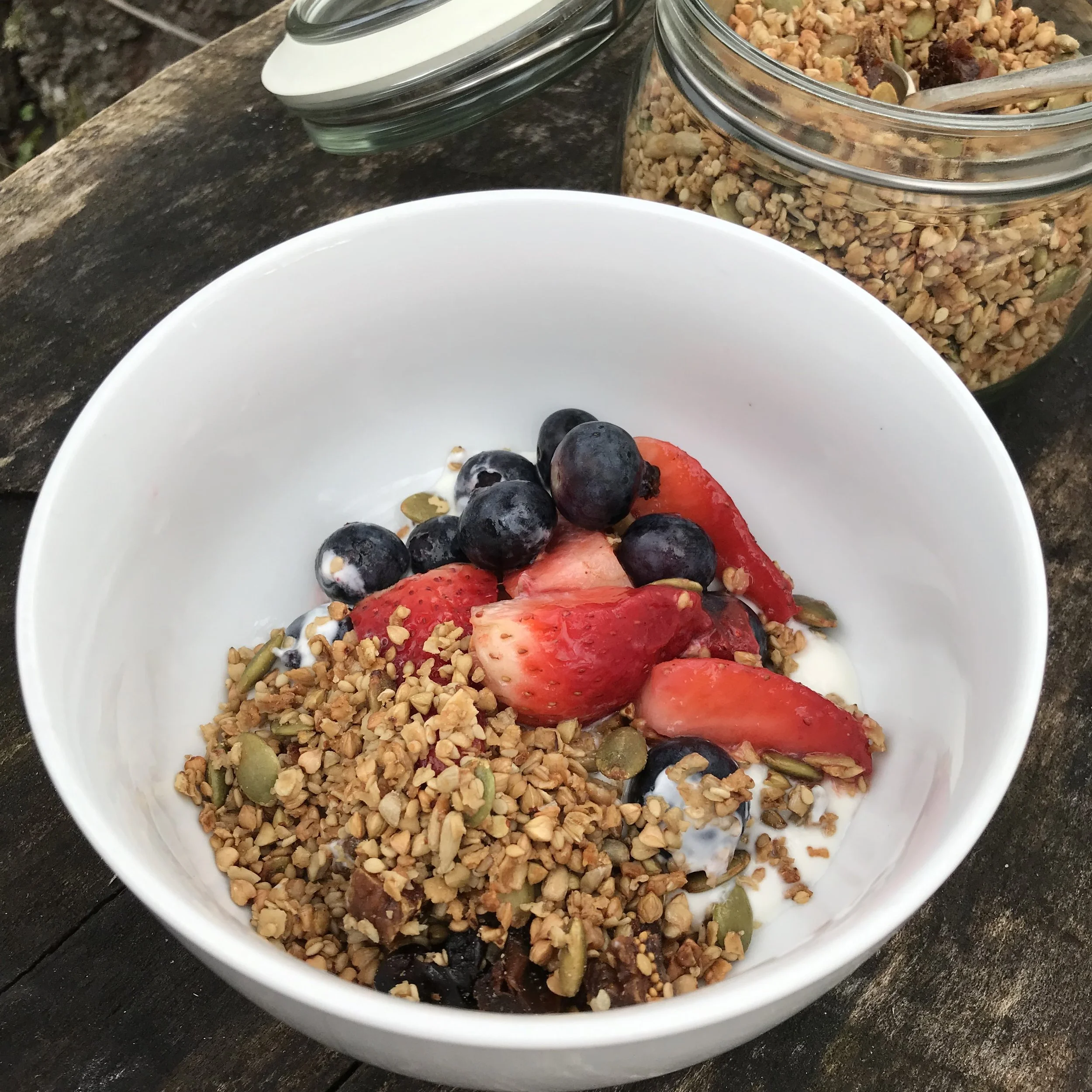 Dell salted buckwheat & maple granola