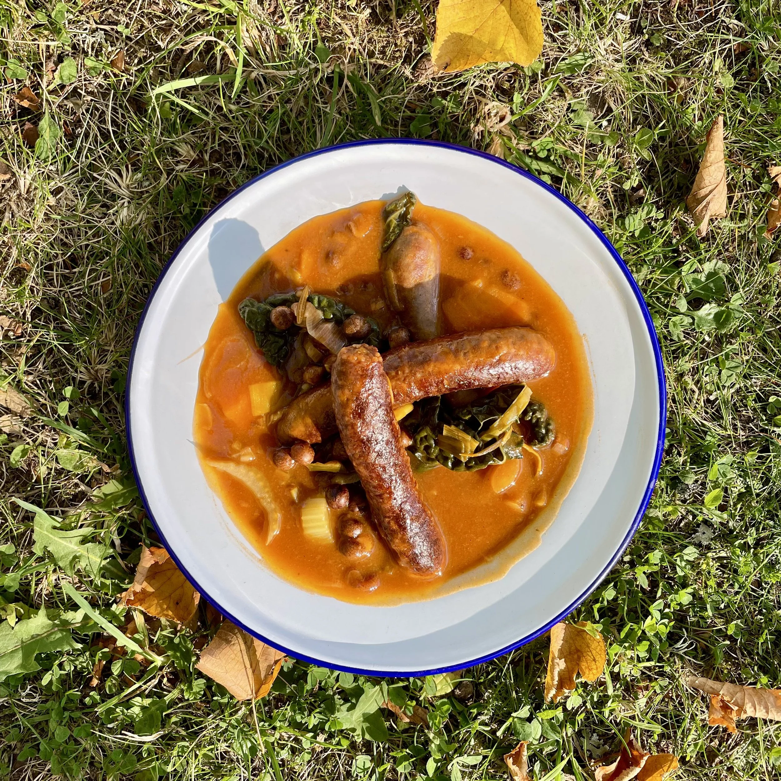 Dell Forest - venison banger & carlin pea hotpot