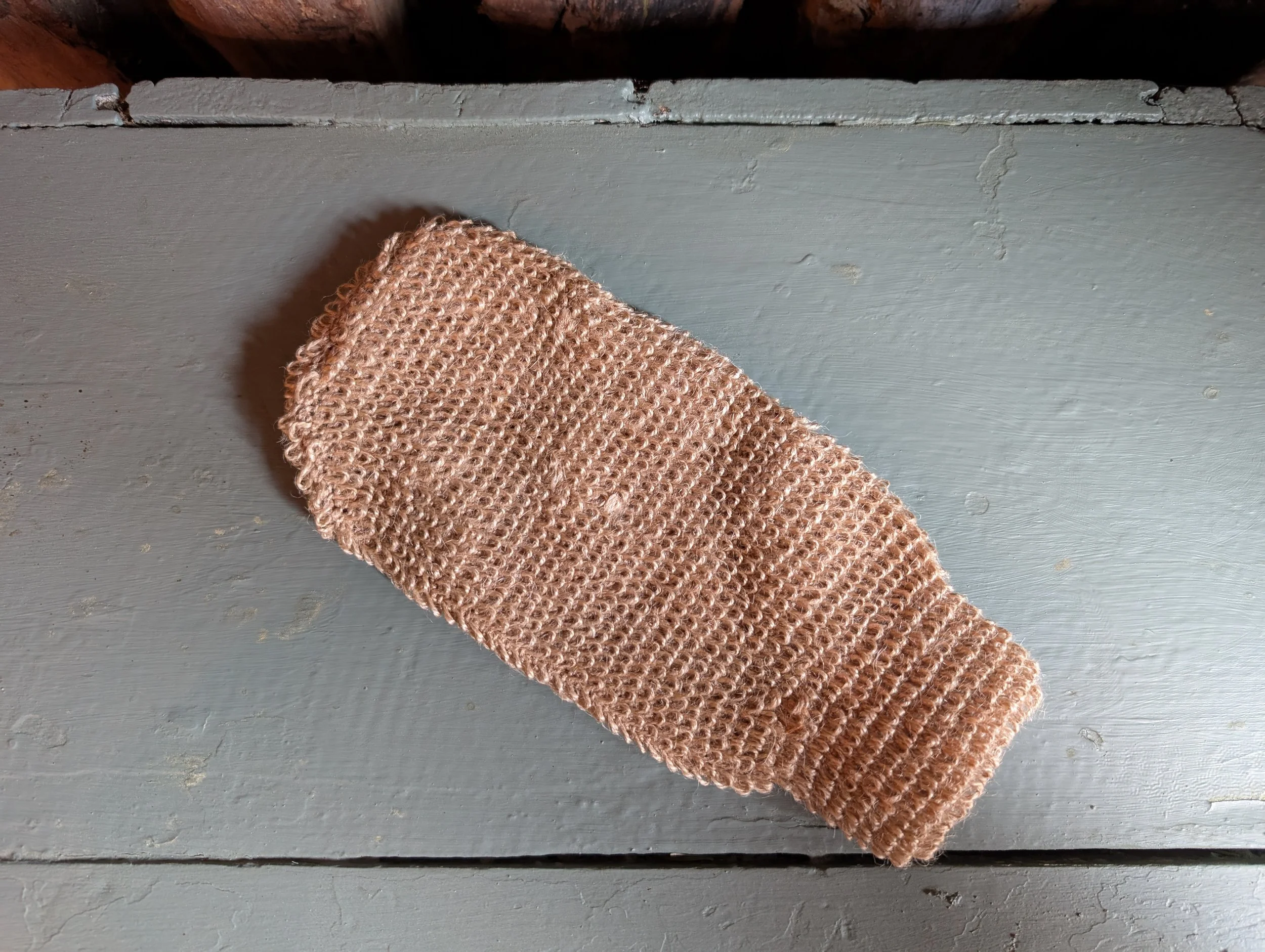 Jute exfoliating mitt