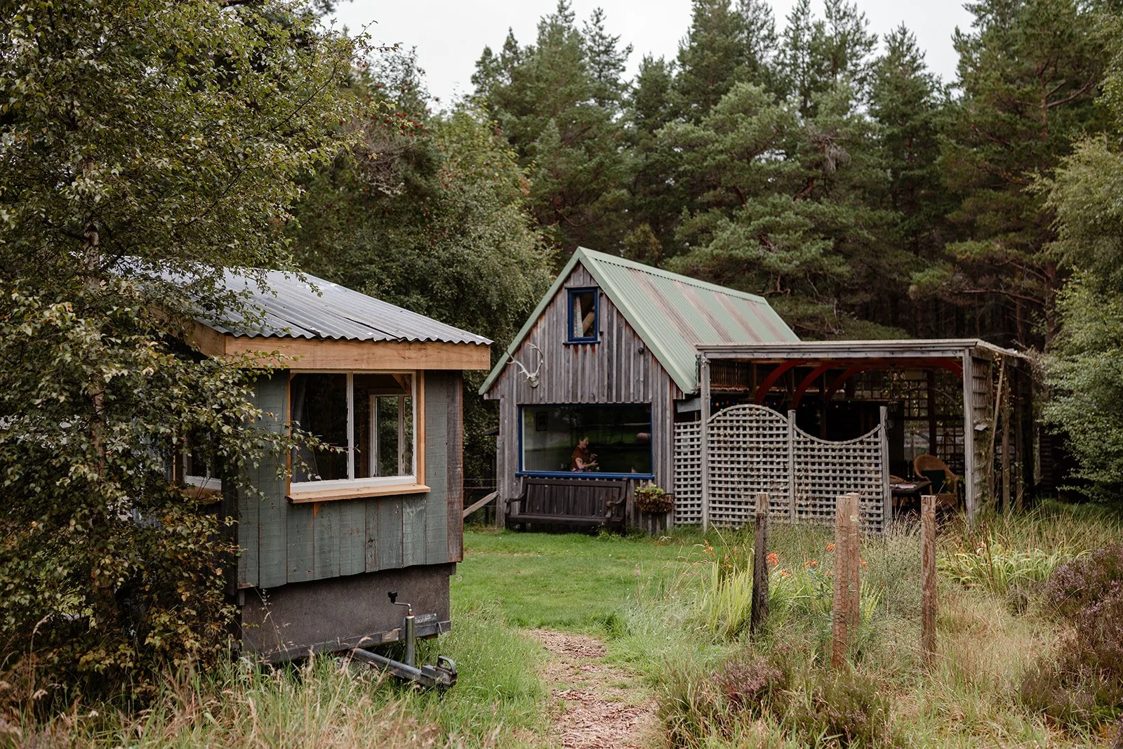 A remote co-working space and meeting room positioned in a forest in the Cairngorms National Park.