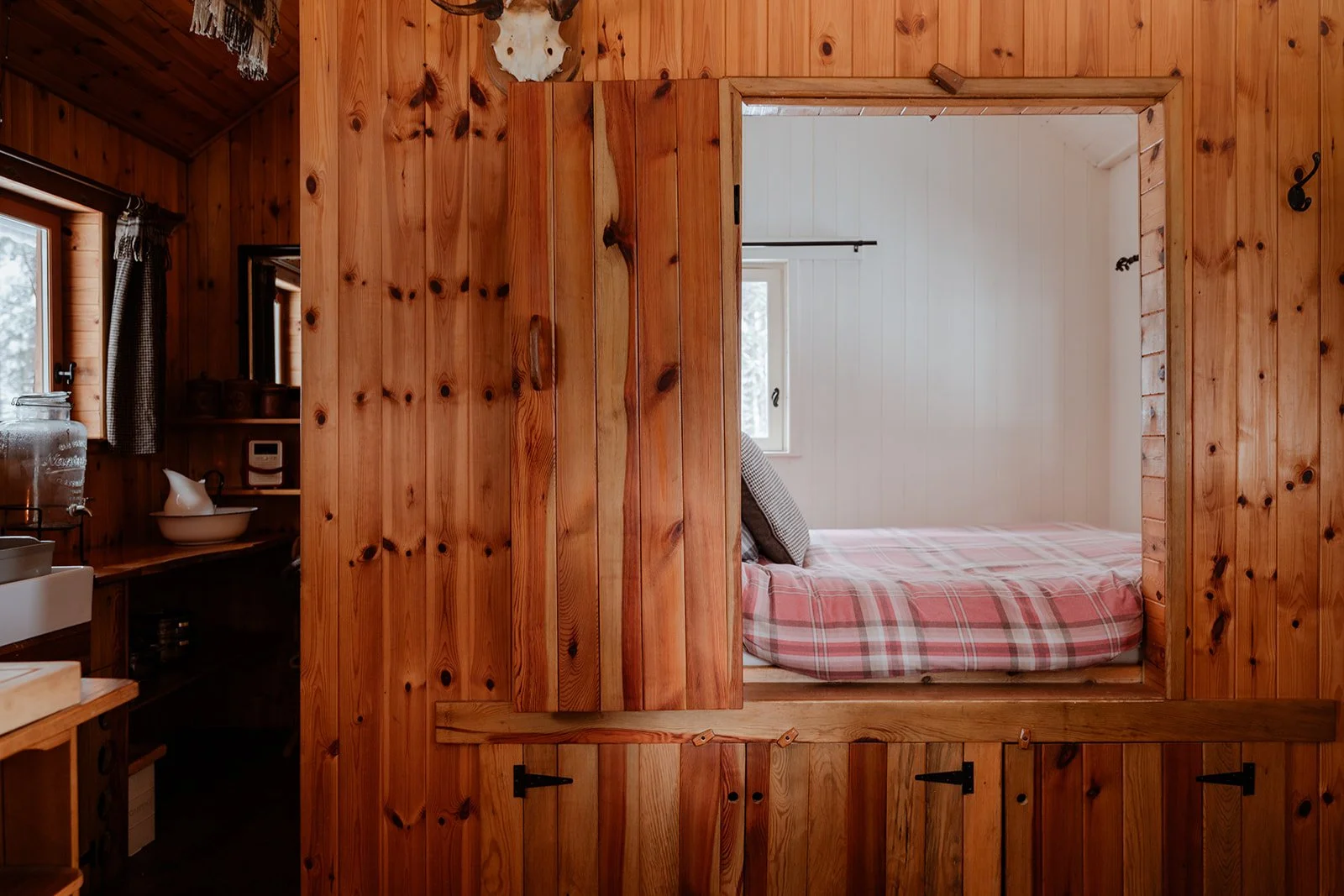 Hebridian cosy box bed in an off grid hut