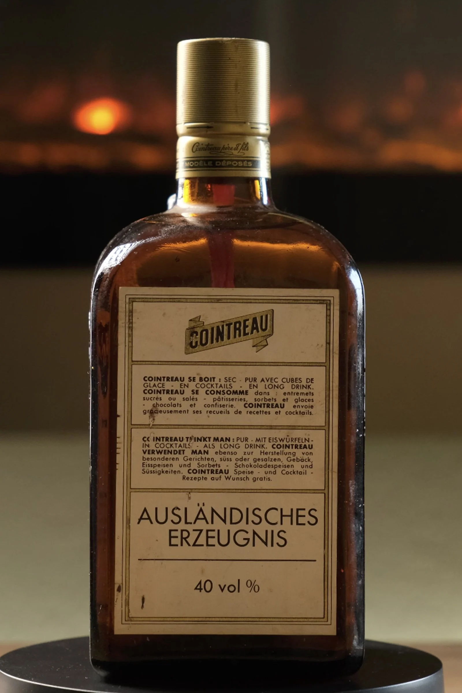 018_cointreau_1970_b.jpg