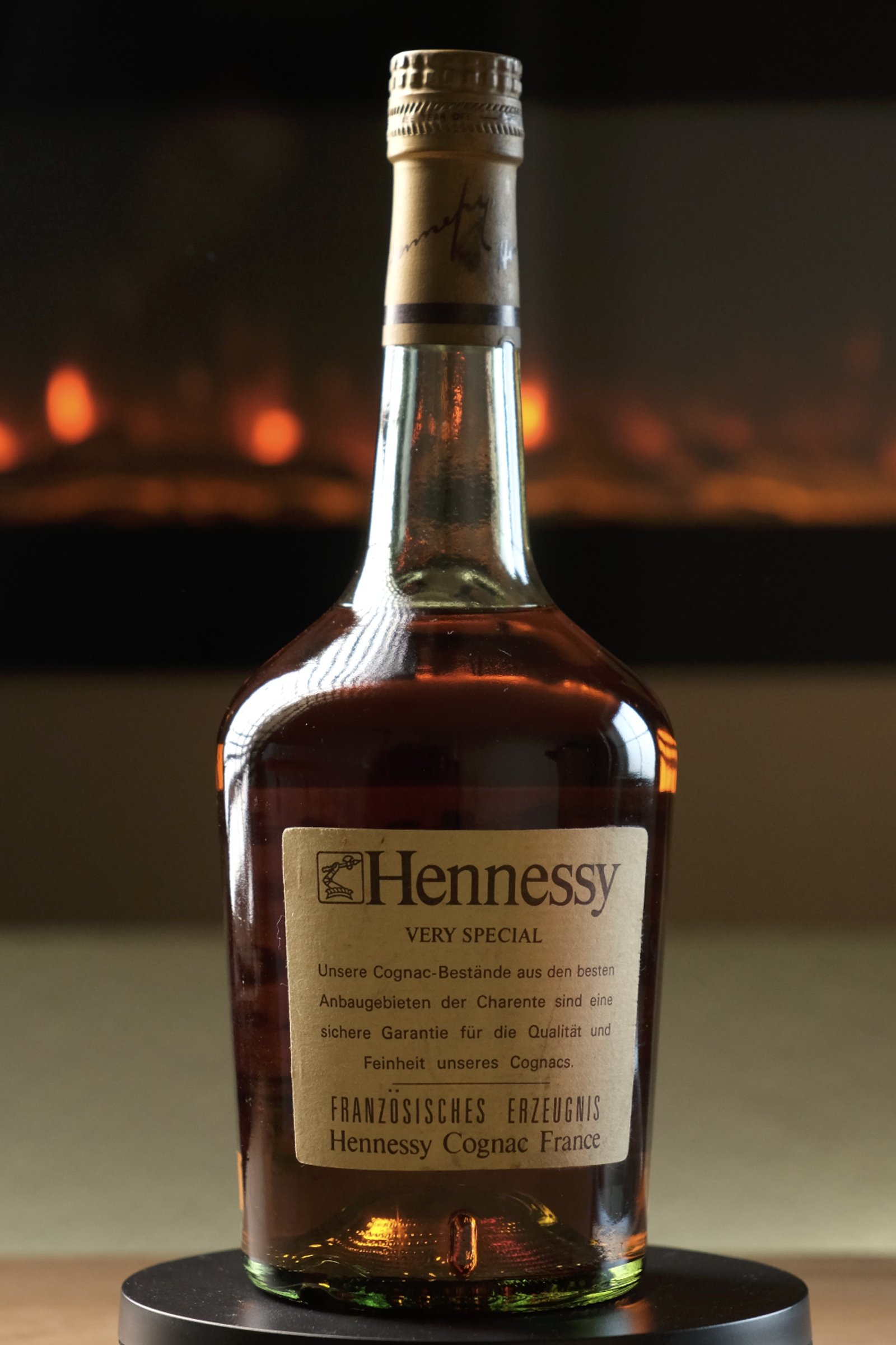040_hennessy_1970_b.jpg