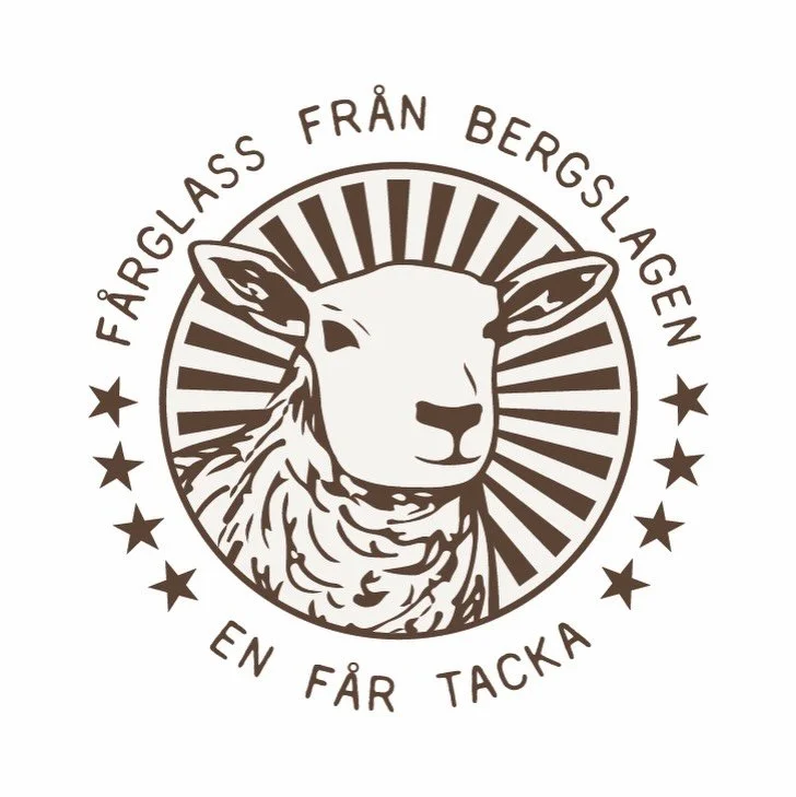 Det h&auml;r smakar inte kofta kan jag lova 🩷🐑

Nu har jag &auml;ven len och god glass i butiken, f&aring;rglass fr&aring;n @enfartacka 

V&auml;lkomna att sitta ner i eller utanf&ouml;r boden eller ta med hem. S&auml;ljs i portionsb&auml;gare i sm