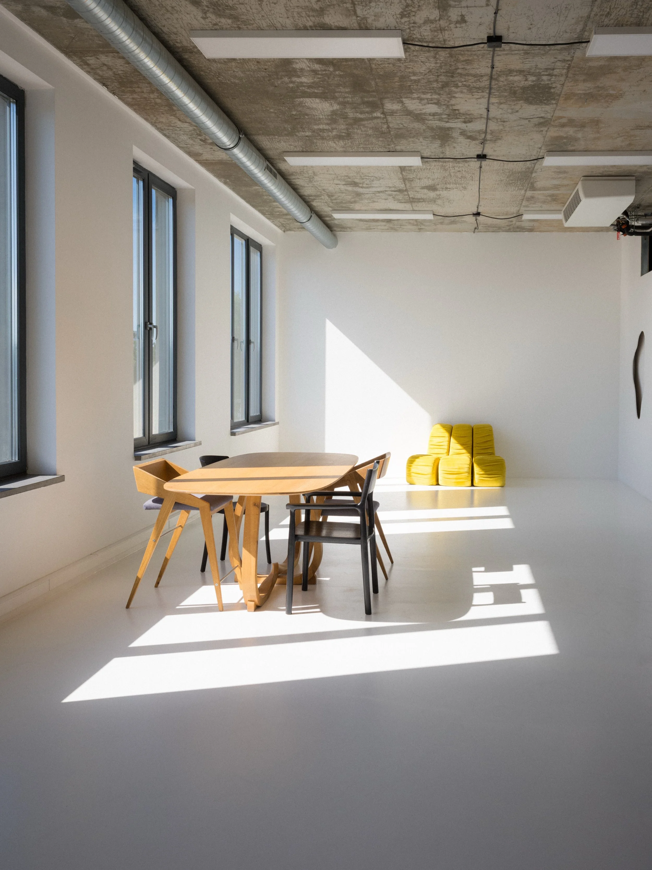 Studio White

Zaplanuj swoją kolejną realizację w LIT HOUSE. Rezerwacja online - link w bio.
