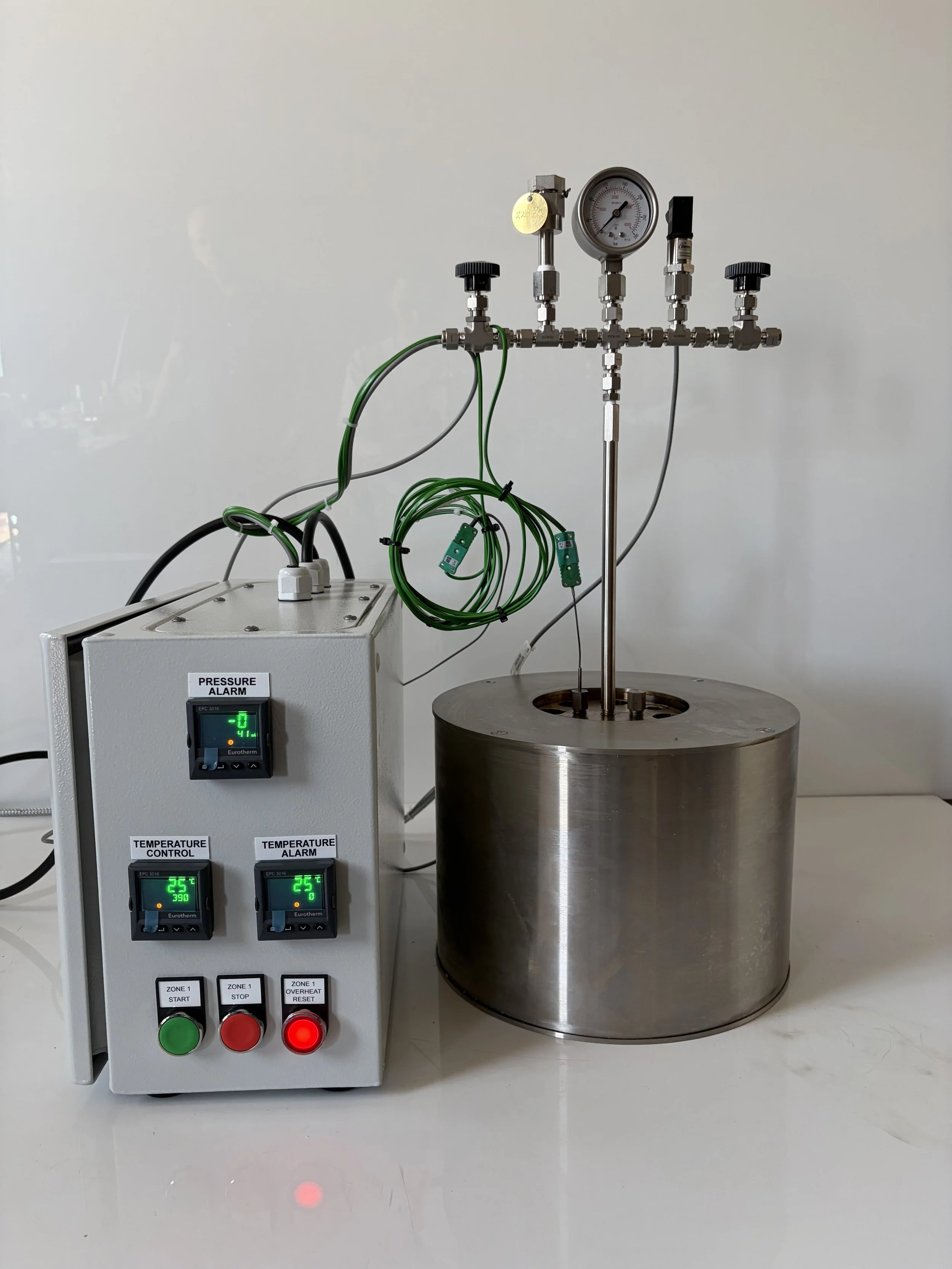 Pressure Vessel with Band Heater