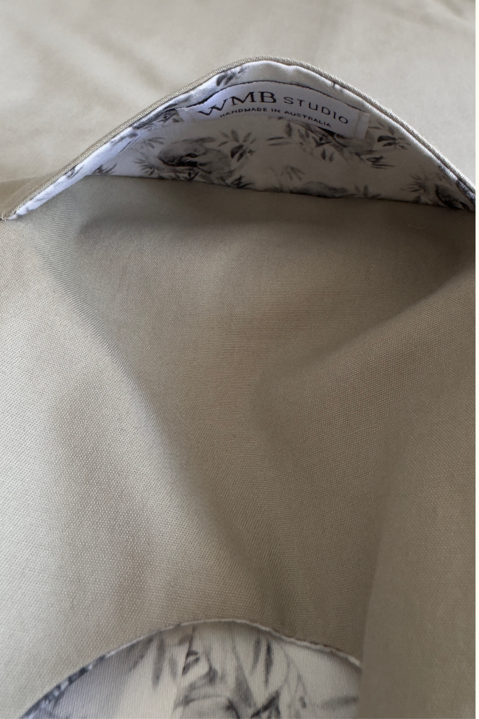 Koalas Reversible Penefold_Pocket View.png