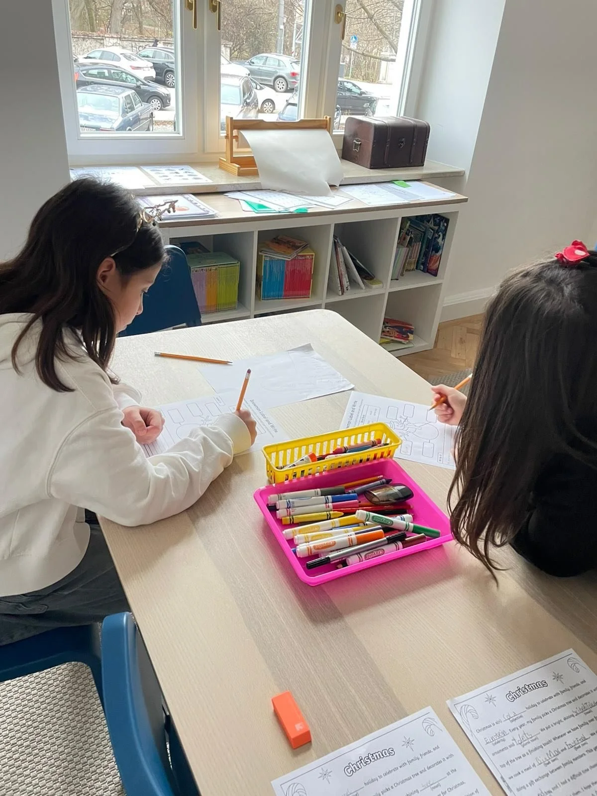 Winter themed writing to promote creativity and vocabulary. Making long sentences so words and thoughts can be expressed! Happy holiday #englischf&uuml;rkinder #brightfutureclubs