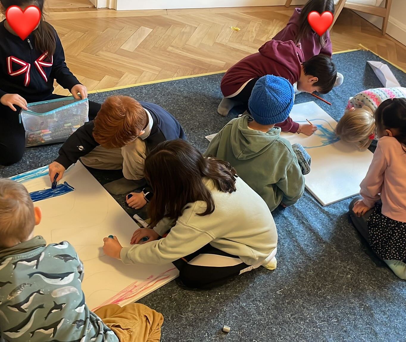 Let Camp begin! Learning English while doing an activity! Beautiful canvases for our walls&hellip; #englischf&uuml;rkinder #brightfutureclubs #faschingfeiern