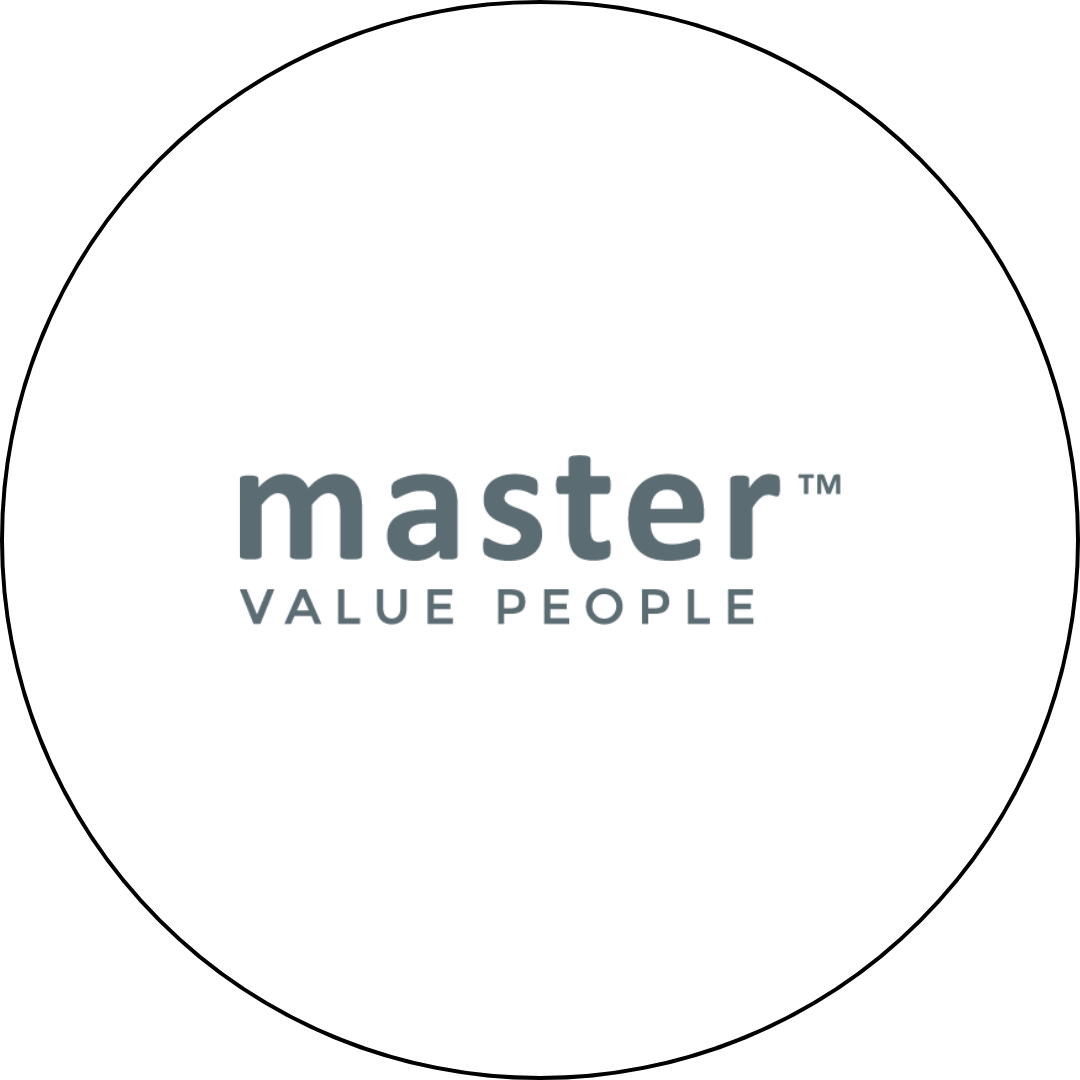 Mustavalkoinen logo, jossa teksti 'Master Suomi'