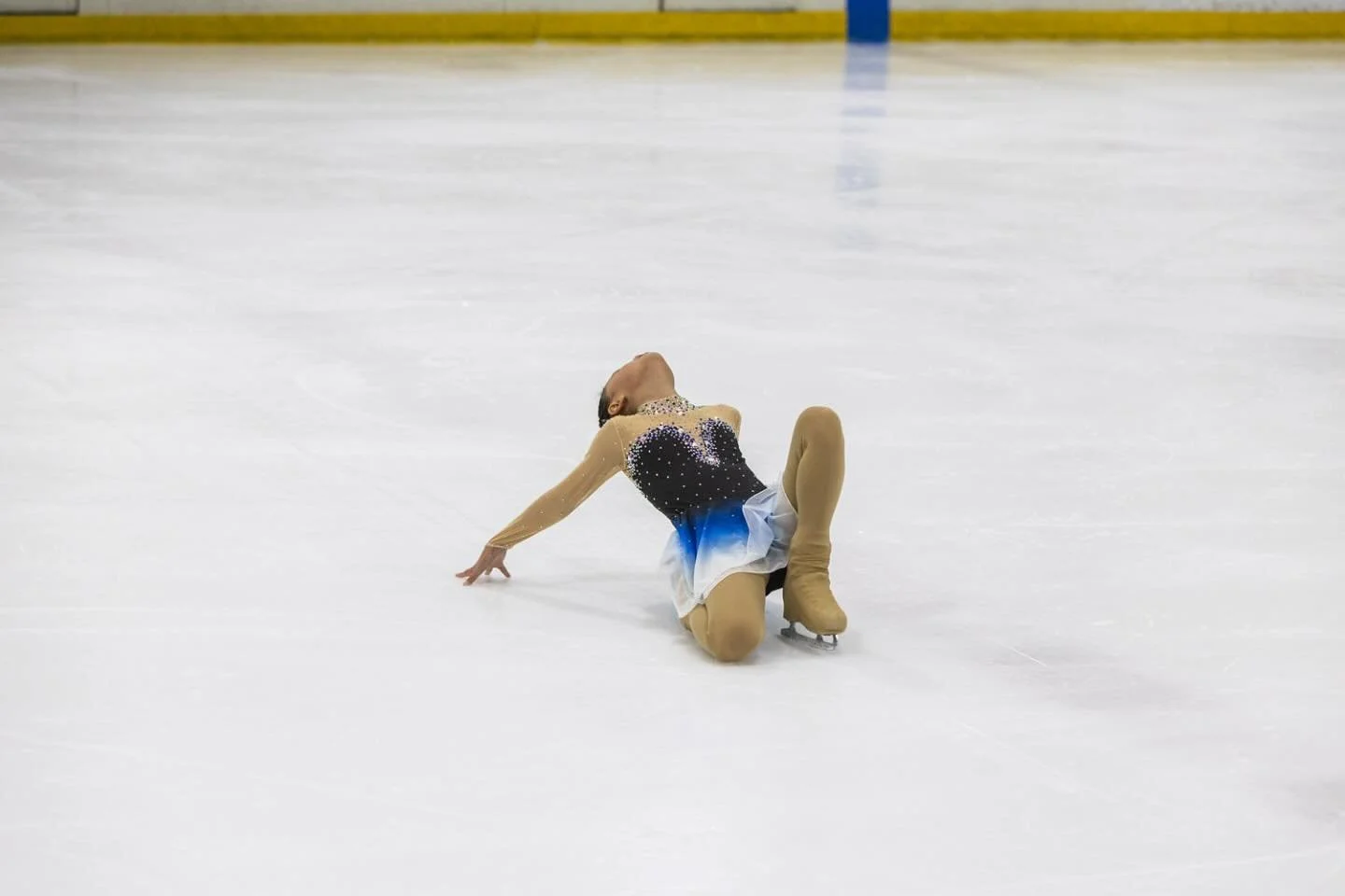 This photo just needs its own moment!!! Go Matilda🌟 ⭐️ 💫 #aussieskate #ofsc#olympicfigureskatingclub#olympicfigureskating#figureskatingmelbourne