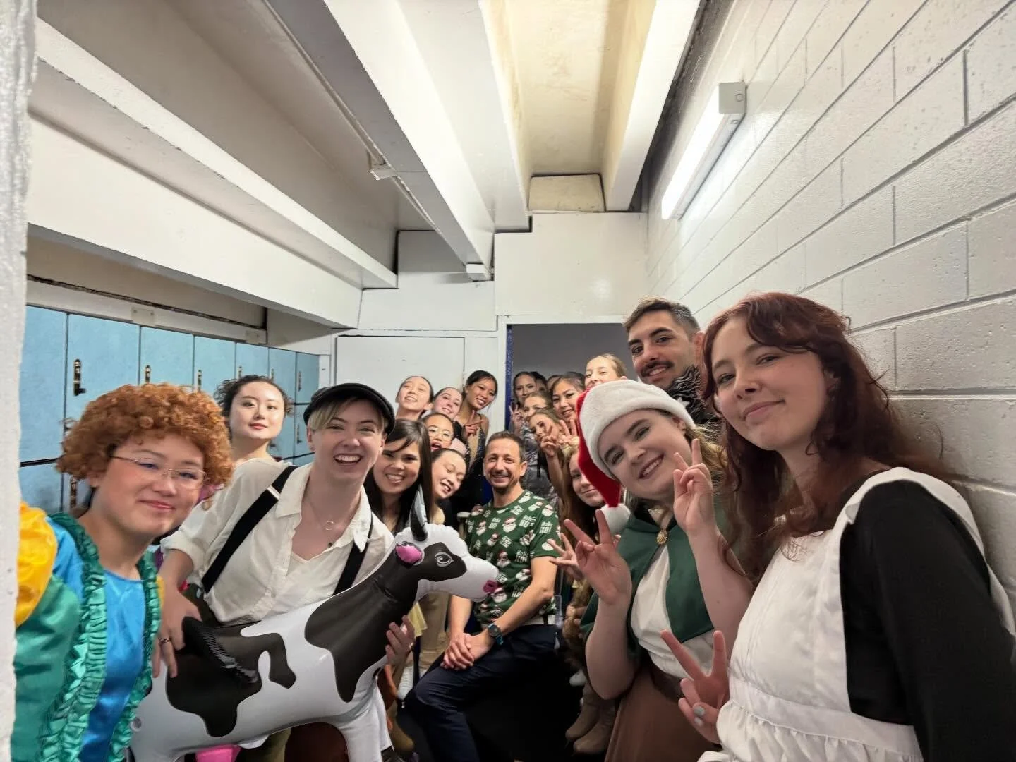 OFSC and friends! Thanks Phoenix Ice Saga for joining in on our EOY show! ✨⛸️🤍