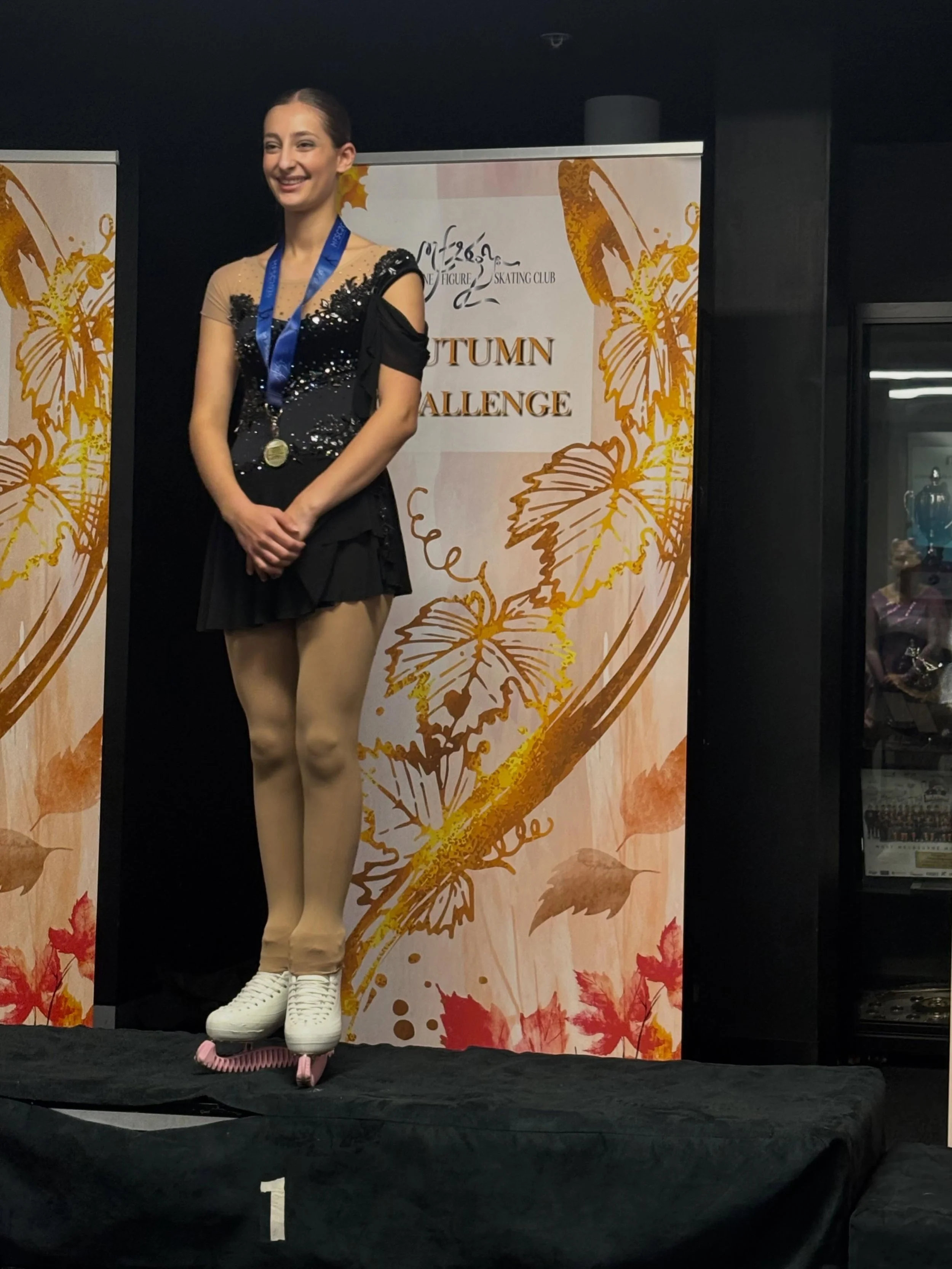 Another incredible performance by Amina securing 🥇 
Congratulations Amina! 

#figureskating #figureskater #olympicfigureskatingclub #competitionday #autumnchallenge