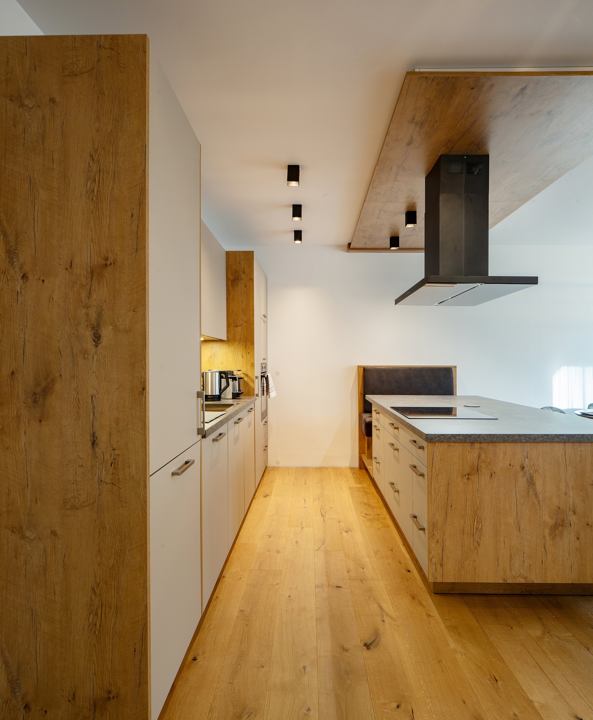 UG2_Pano Kitchen3_1E.jpg