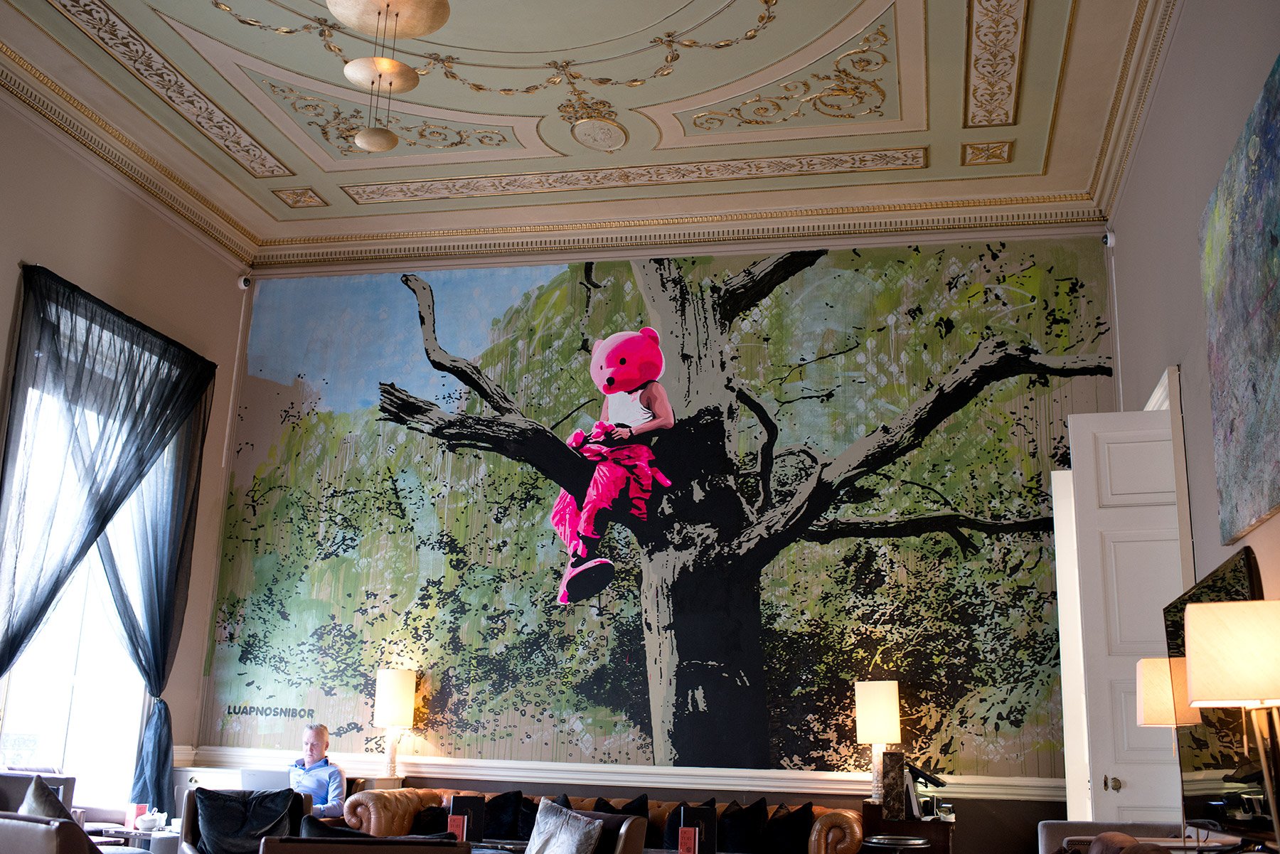 home_house_pionk_bear_mural.jpg