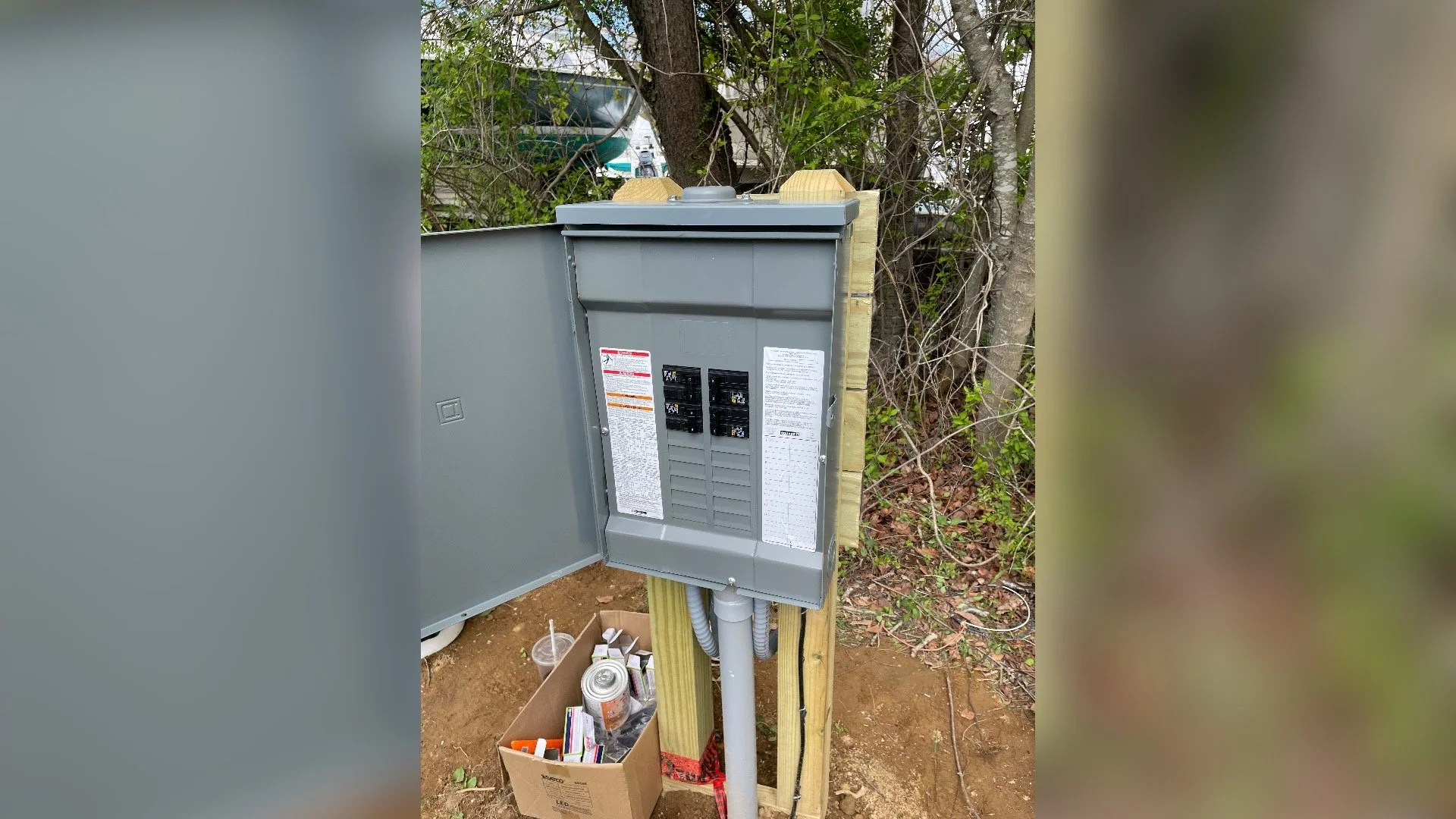 electrical panel outside letterboxed 1.JPG