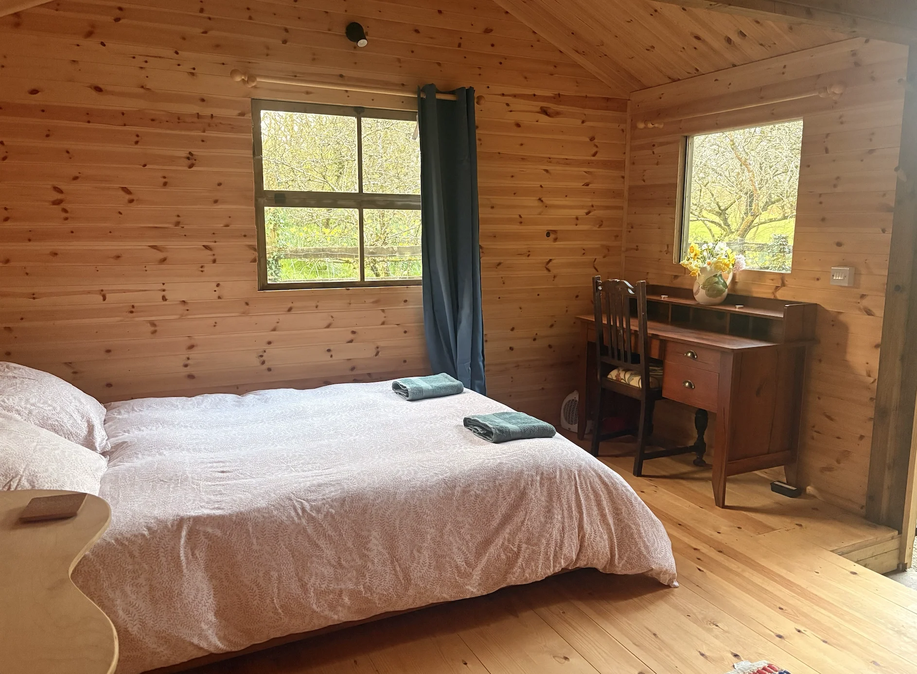 Luxury Accommodation and Natural Wellness Spa Cornwall Cabin 15.webp