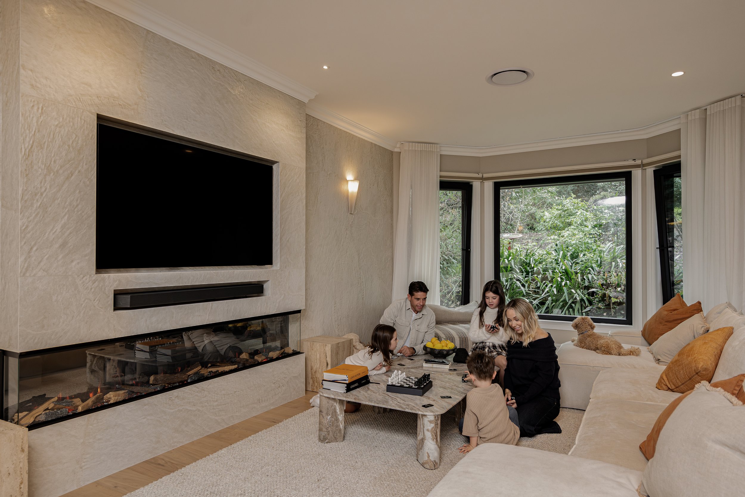 Lounge (Family)-13.jpg
