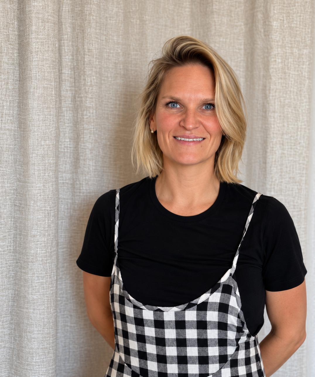 Dr Lucy Bartlett