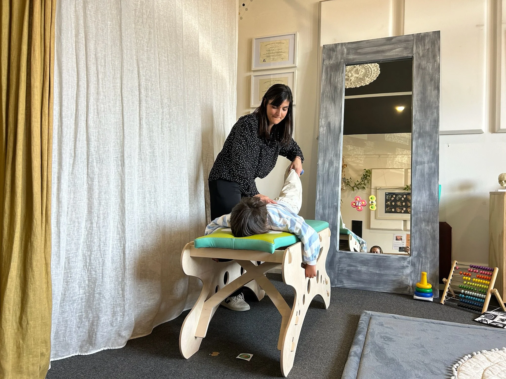 Posture Through Life: How Babies, Kids, Adults and Seniors Develop Different Postural Patterns