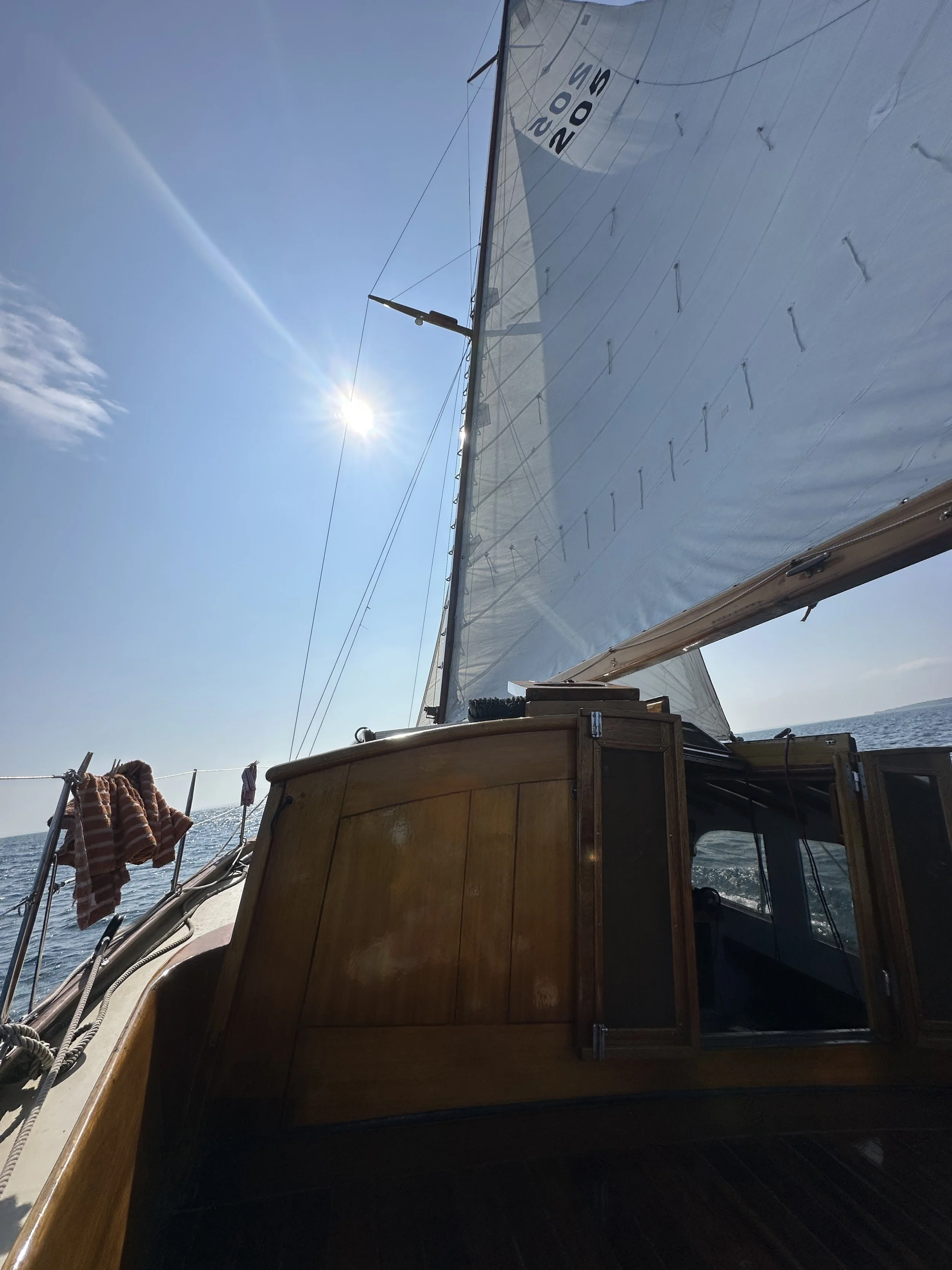 Suns up, sails up!