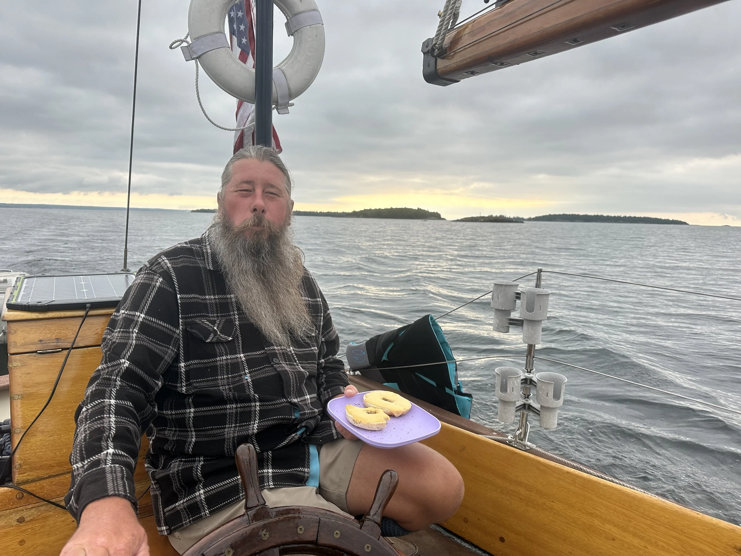 Happy Captain, Happy Crew
