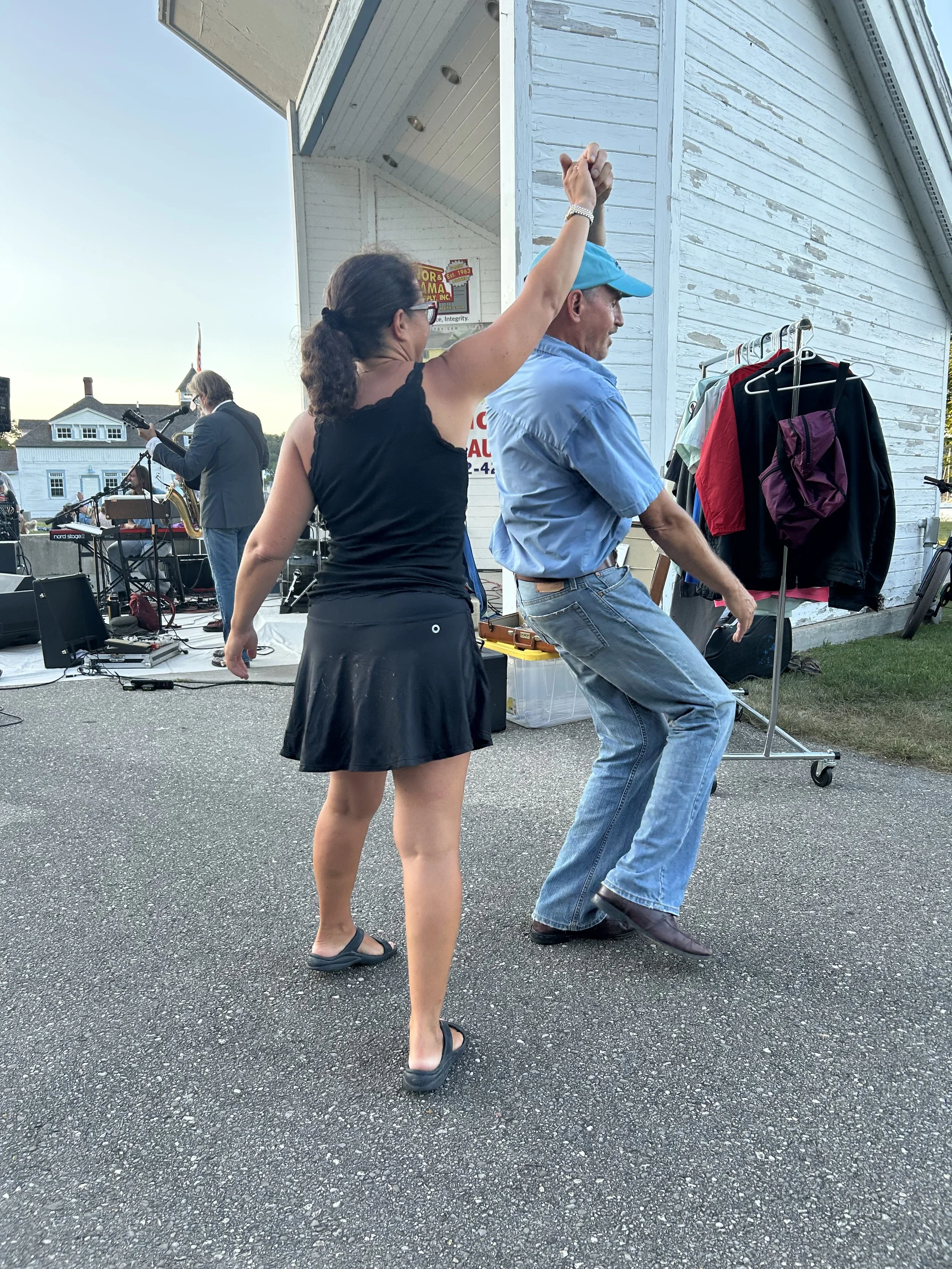 Goofy footed Dancing Deb
