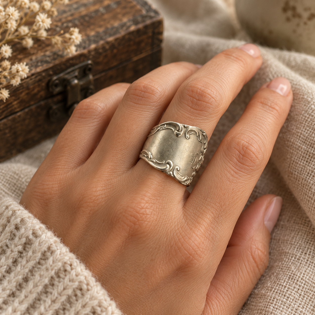 Heirloom Scroll Pattern Handcrafted Ring | Legacy Wear