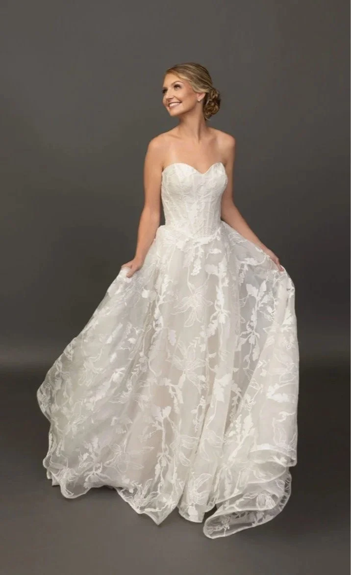 Strapless Bridal gown with flowing, long skirt