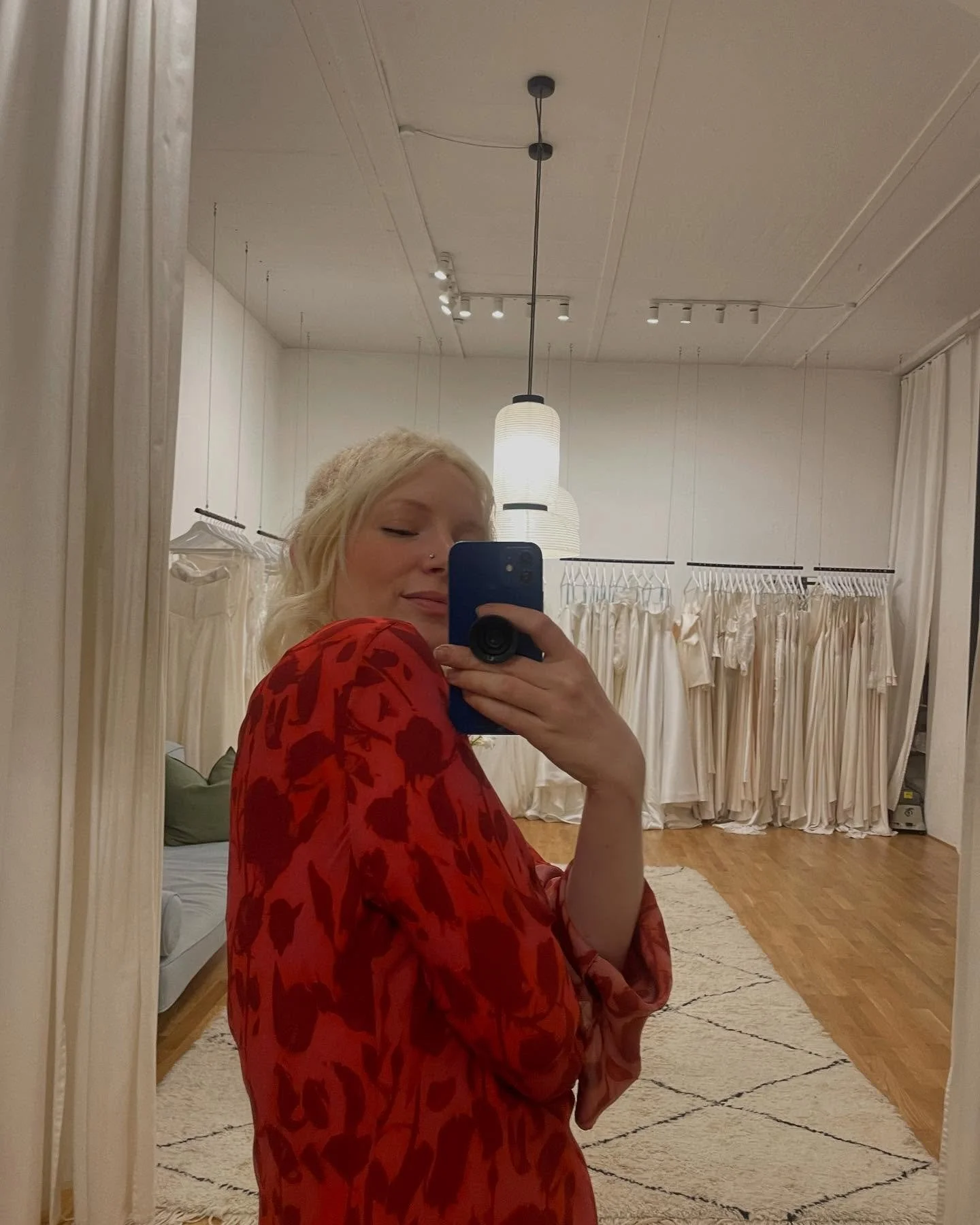 Hi girlies, love yas. I&rsquo;m back in Berlin from holidays and rarin to go. Book yourselves in through the link in my bio if you&rsquo;d like to have a one-on-one fitting or consultation on a project you have in mind. 

New ready-to-wear collection