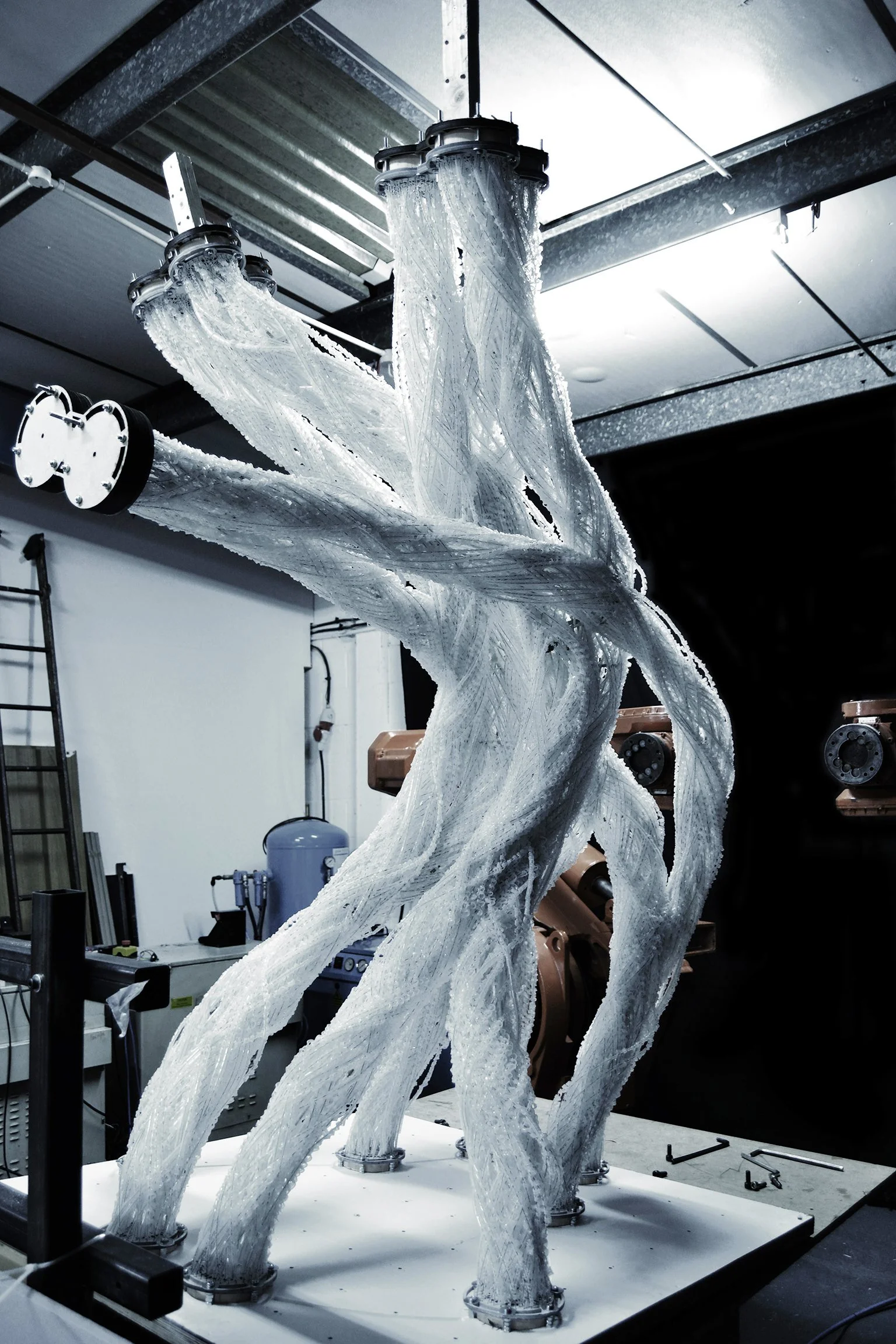 R4D4_wired_robotic_fabrication_XL (1).jpg