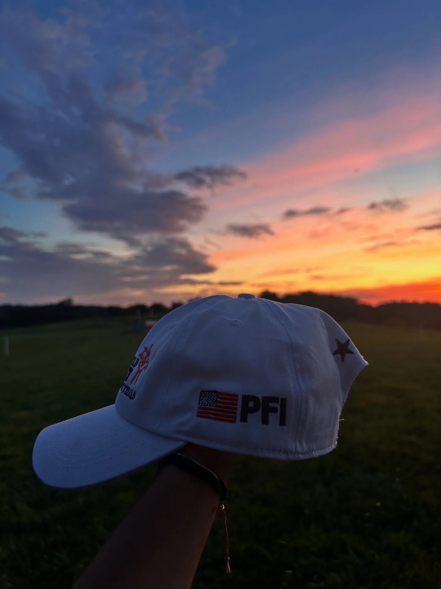 So great seeing designs come to life! Hats I designed for Plantation Field 4* are here. Find them in the merch tent this weekend @plantationfield 

Need merch? Let&rsquo;s connect!