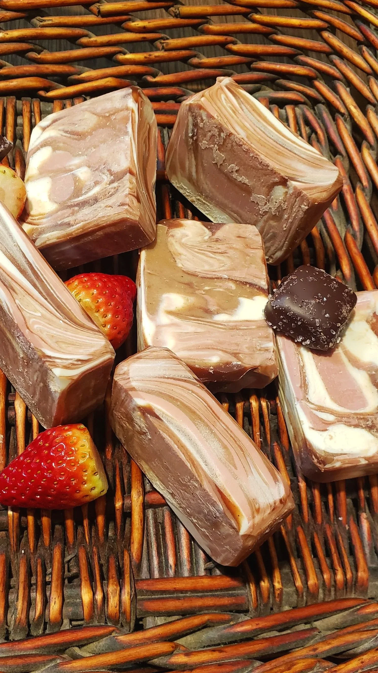 Chocolate+Strawberry+Unedited.jpg