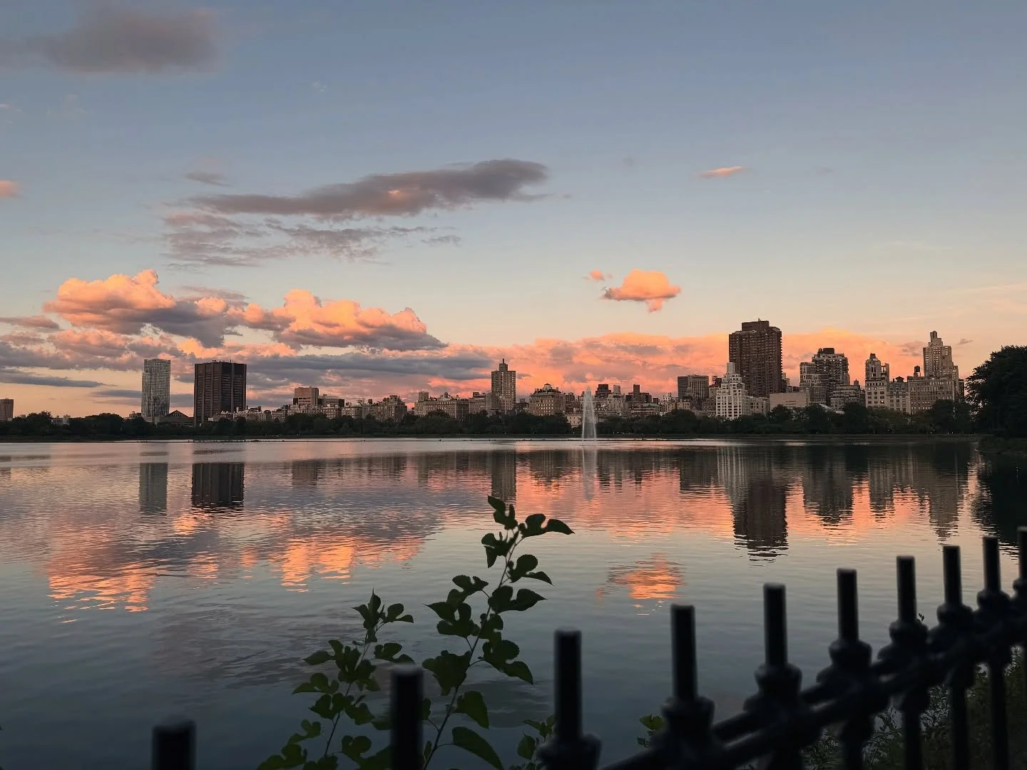 Cotton candy clouds to accompany some end of summer Rock tunes! Join us next Tuesday at 7:00pm!

#TunesTuesday

Lace up and press play! #RoRC

#RunHardRockHarder #NYCRunning #CentralParkMiles #RunClubVibes