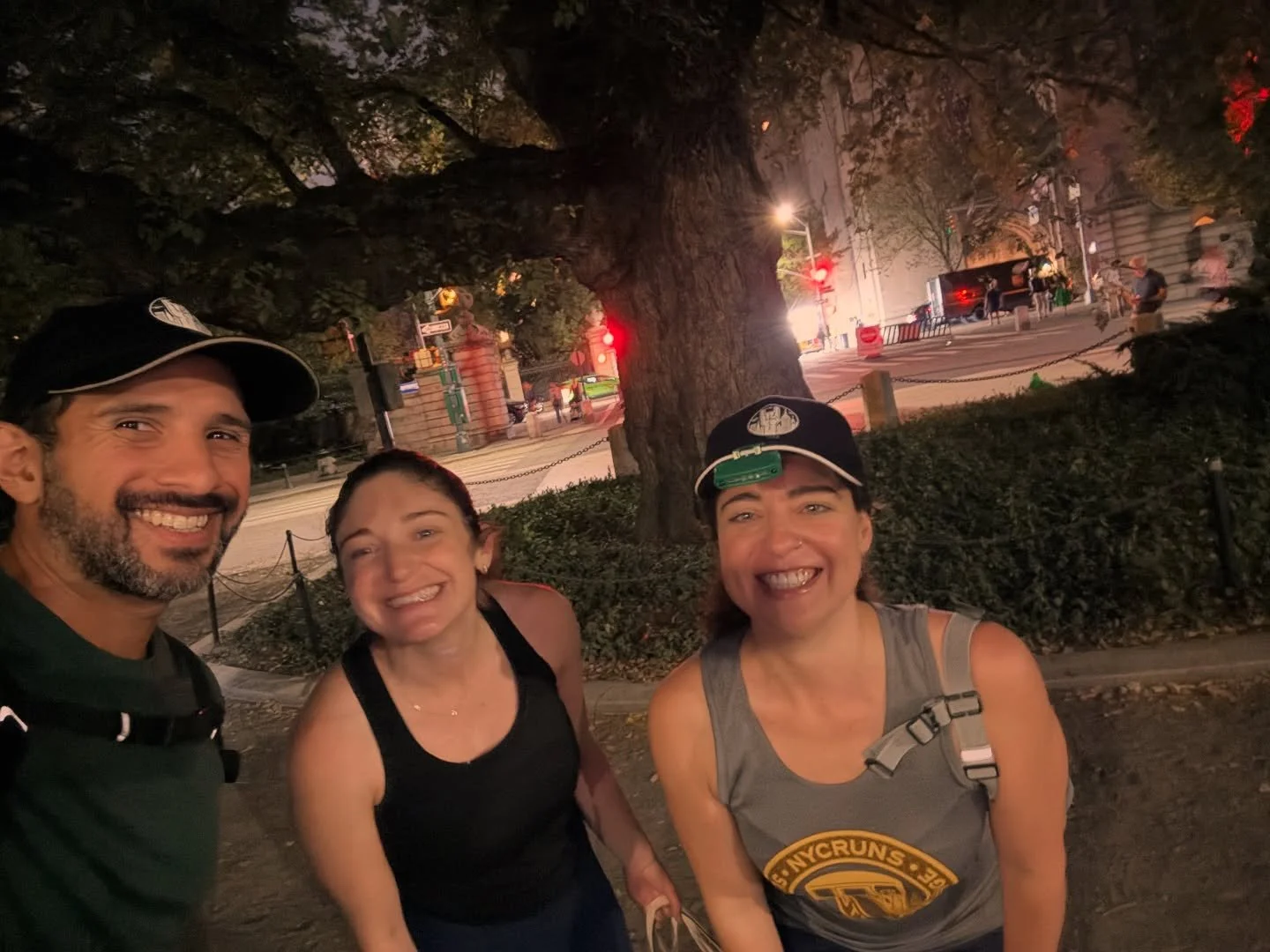 Head lights and speakers for some Resevoir laps! Time for some fall stouts at @cityswiggers!!

#TunesTuesday

Lace up and press play! #RoRC

#RunHardRockHarder #NYCRunning #CentralParkMiles #RunClubVibes