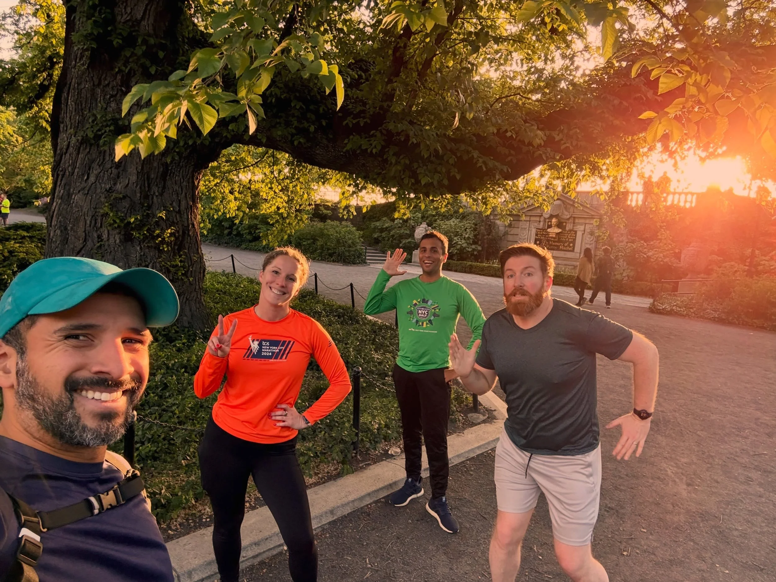 Enjoyed the Golden Hour sun, random Spotify tunes, and a nice little beer tasting!

Lace up and press play.
#rorc #nycrunning