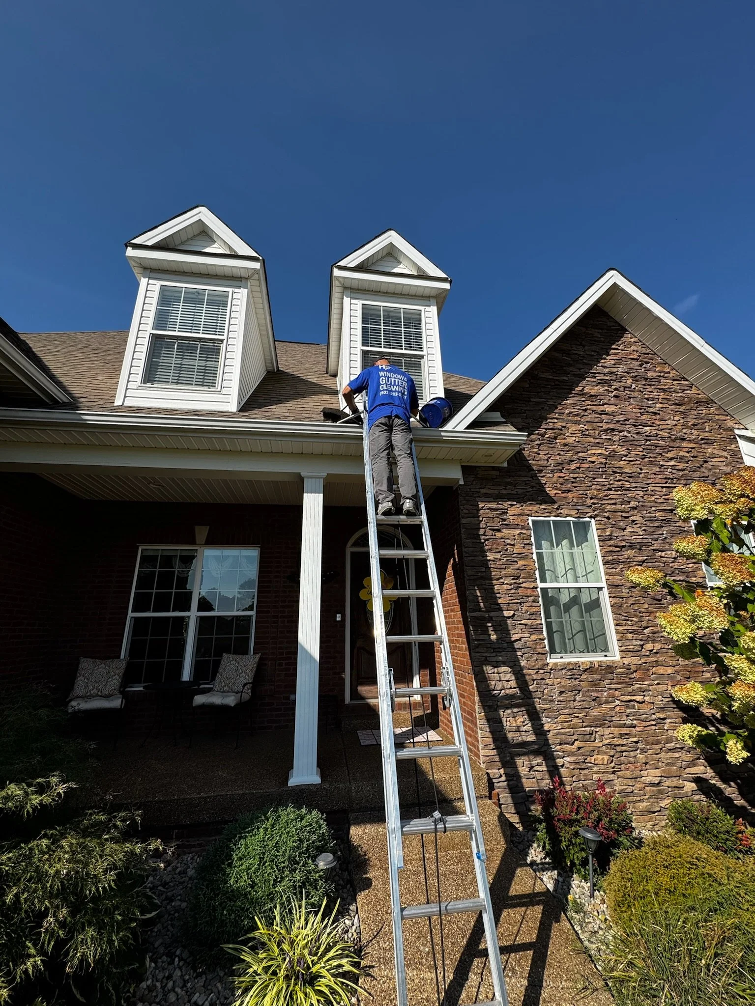 Gutter Cleaning in Etown