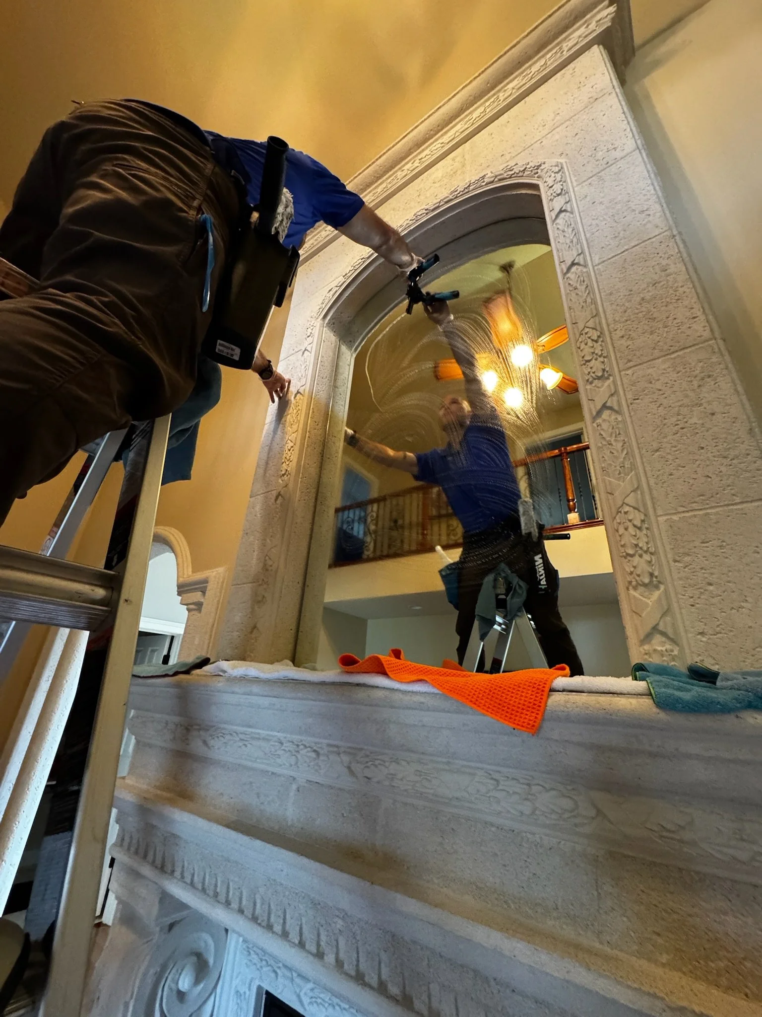 Mirror Cleaning in Etown