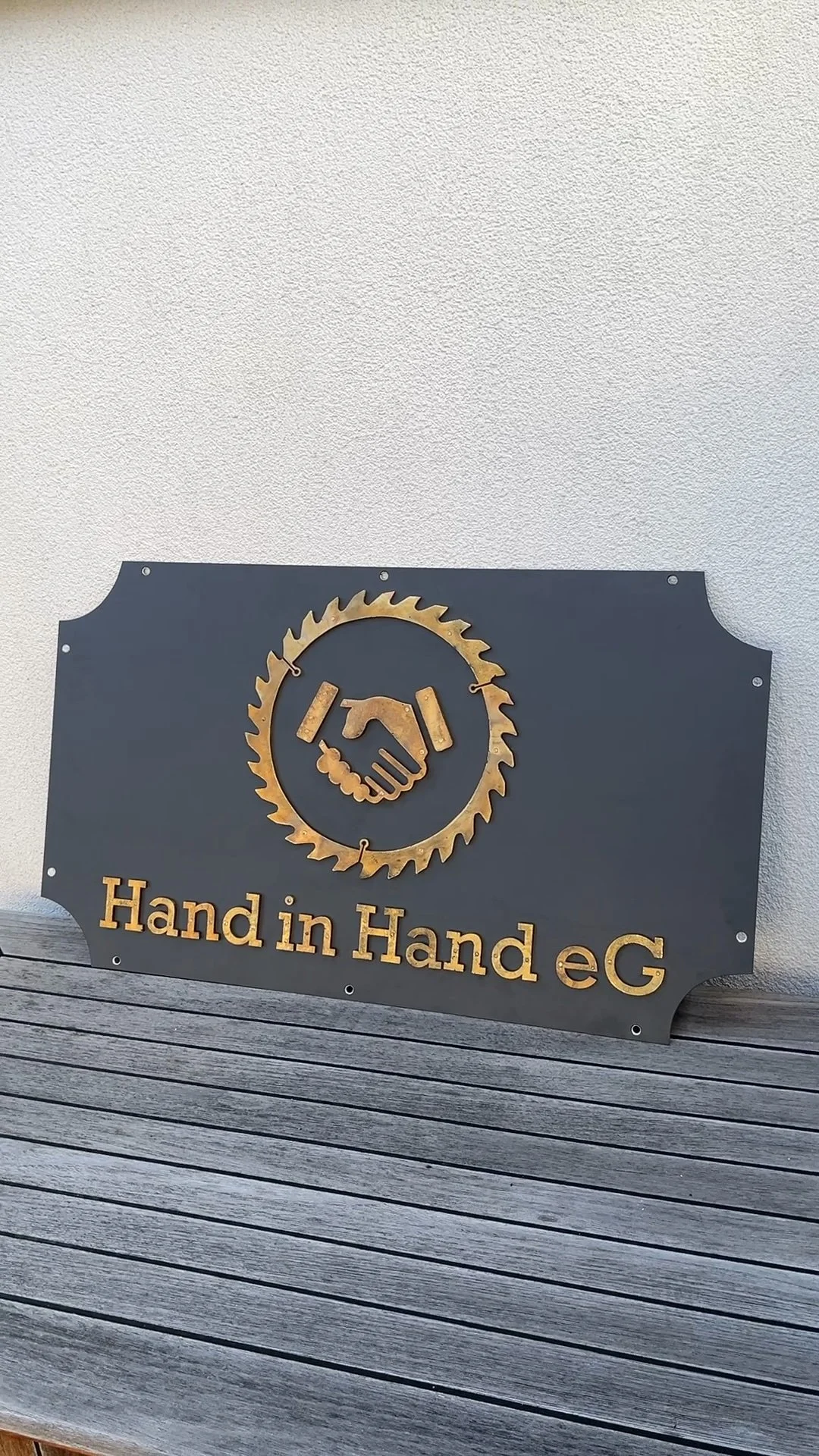 HandinHand2.jpg
