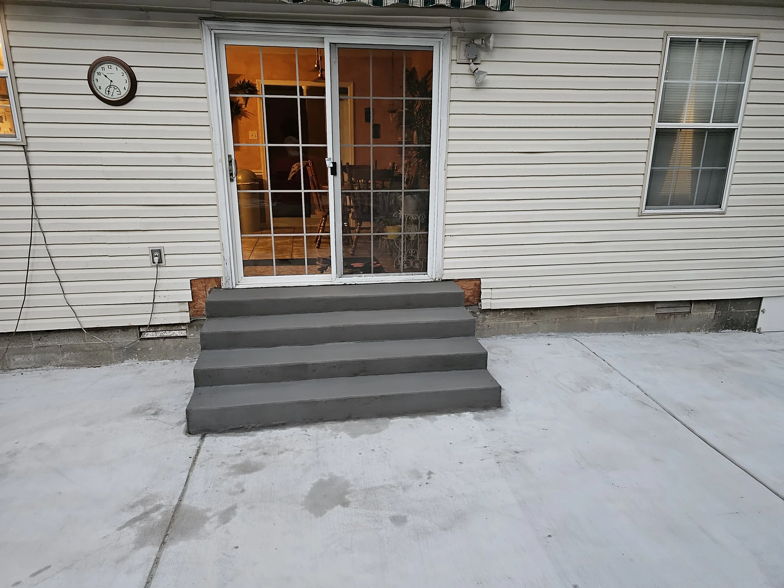 Custom Concrete Steps  II  Concrete Access Solutions
