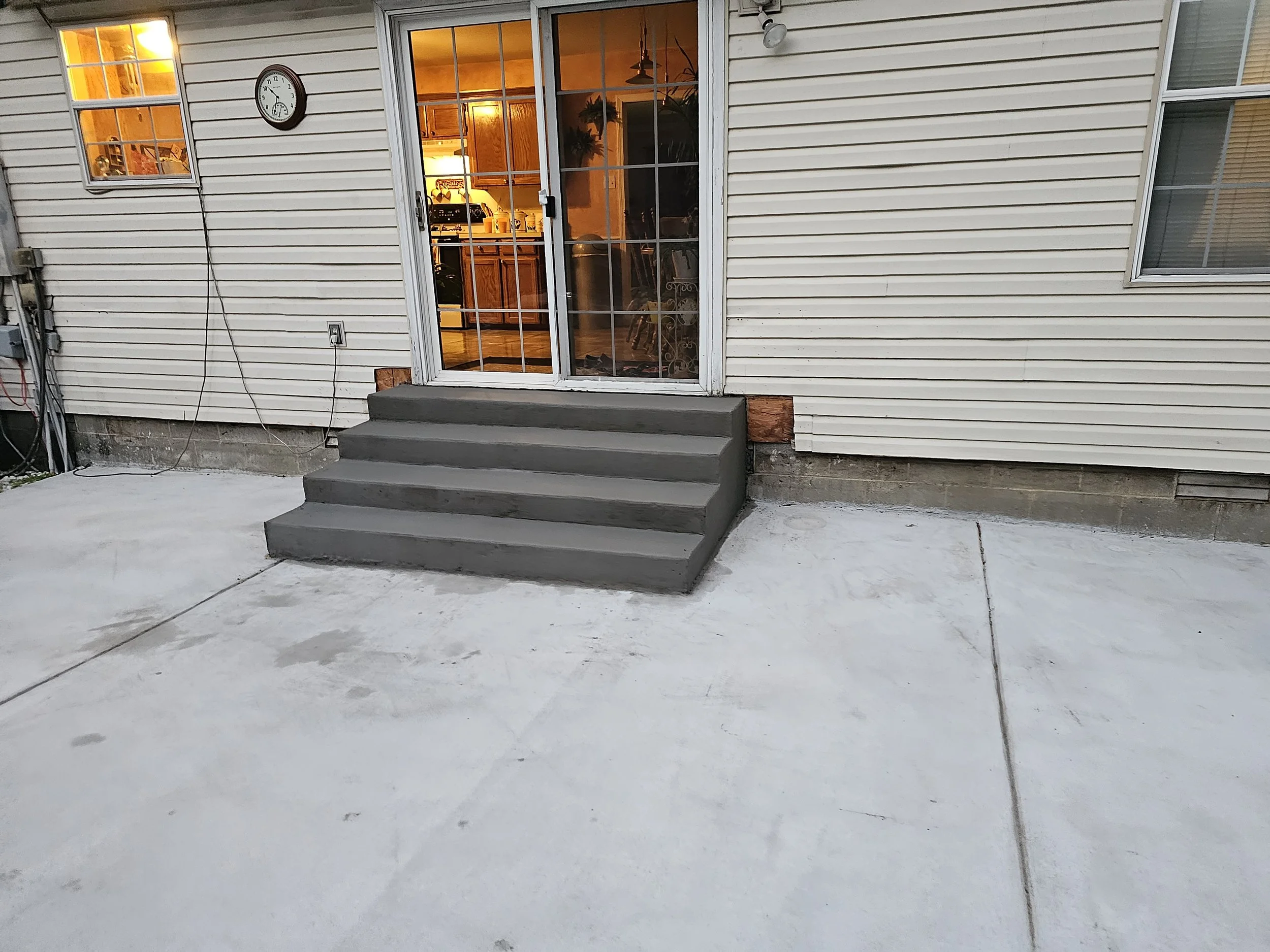 Custom Concrete Steps  II  Concrete Access Solutions