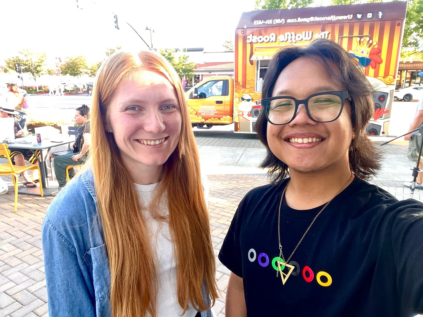 Had a blast playing for the @oliveandfinnboutique night market yesterday. Thank you everyone who came by and vibed. 

Also thank you again @thewaffleroost for the delicious food. Yall are incredible. 

#localmusic #castrovalley #fender #daddario